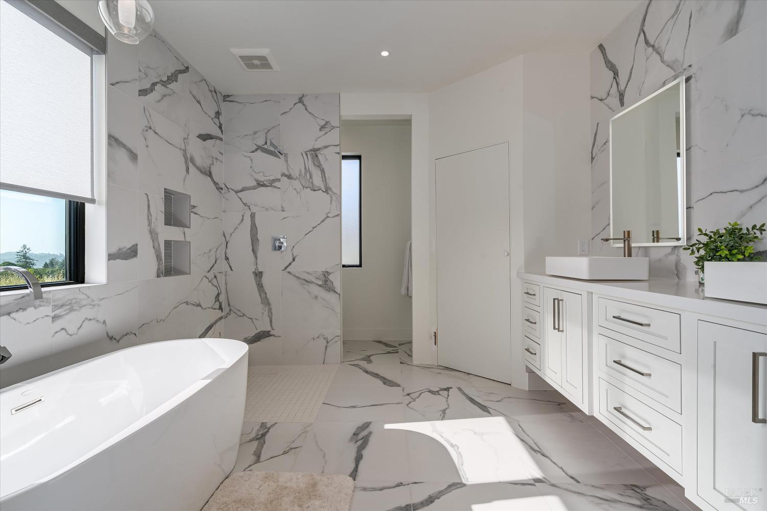 Detail Gallery Image 20 of 60 For 1994 W Bristlecone Ct, Santa Rosa,  CA 95403 - 4 Beds | 3/1 Baths