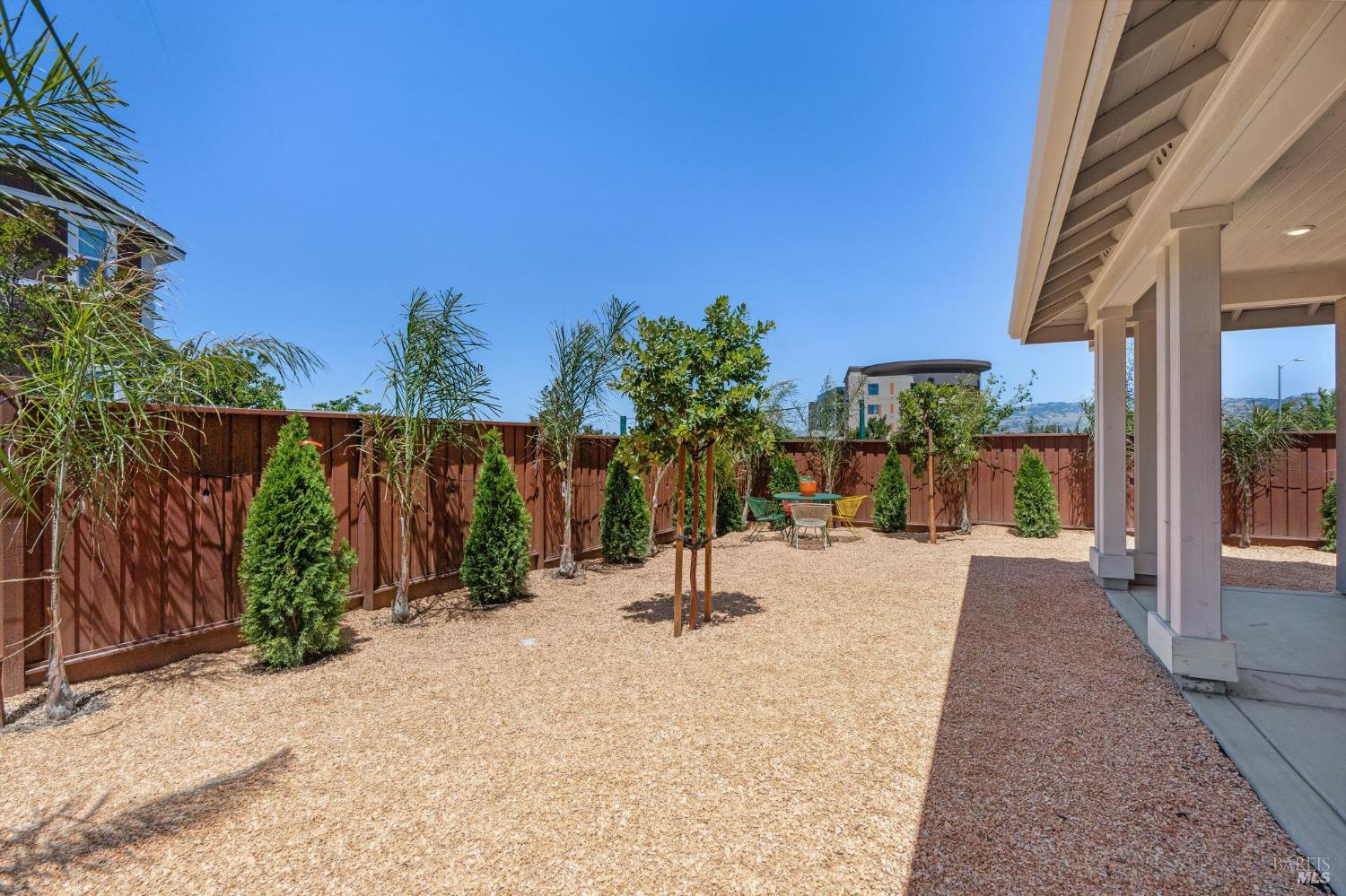 Detail Gallery Image 6 of 69 For 1749 Guadalupe St, Petaluma,  CA 94952 - 4 Beds | 3 Baths