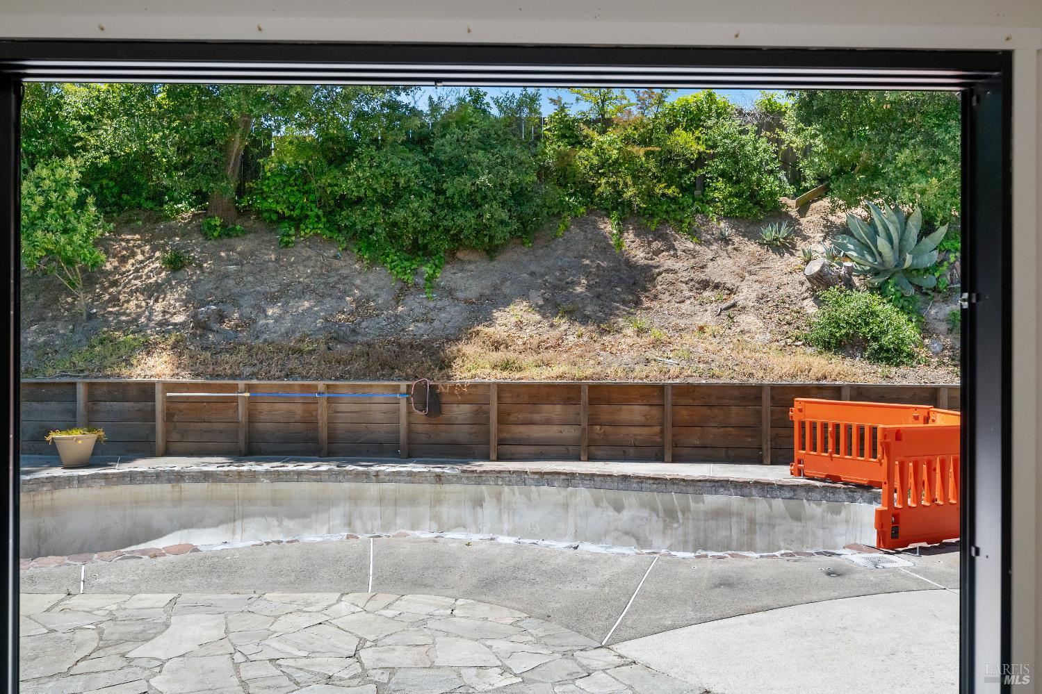 Detail Gallery Image 44 of 62 For 600 Miller Creek Rd, San Rafael,  CA 94903 - 3 Beds | 2/1 Baths