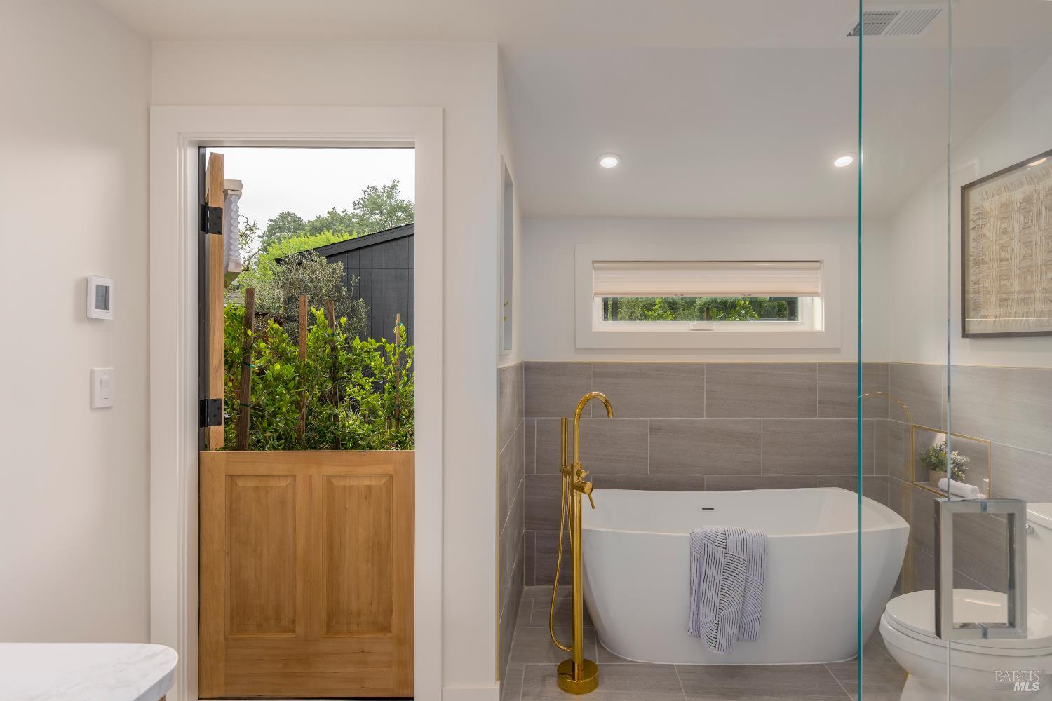 Detail Gallery Image 23 of 52 For 825 Austin Ave, Sonoma,  CA 95476 - 4 Beds | 3/1 Baths