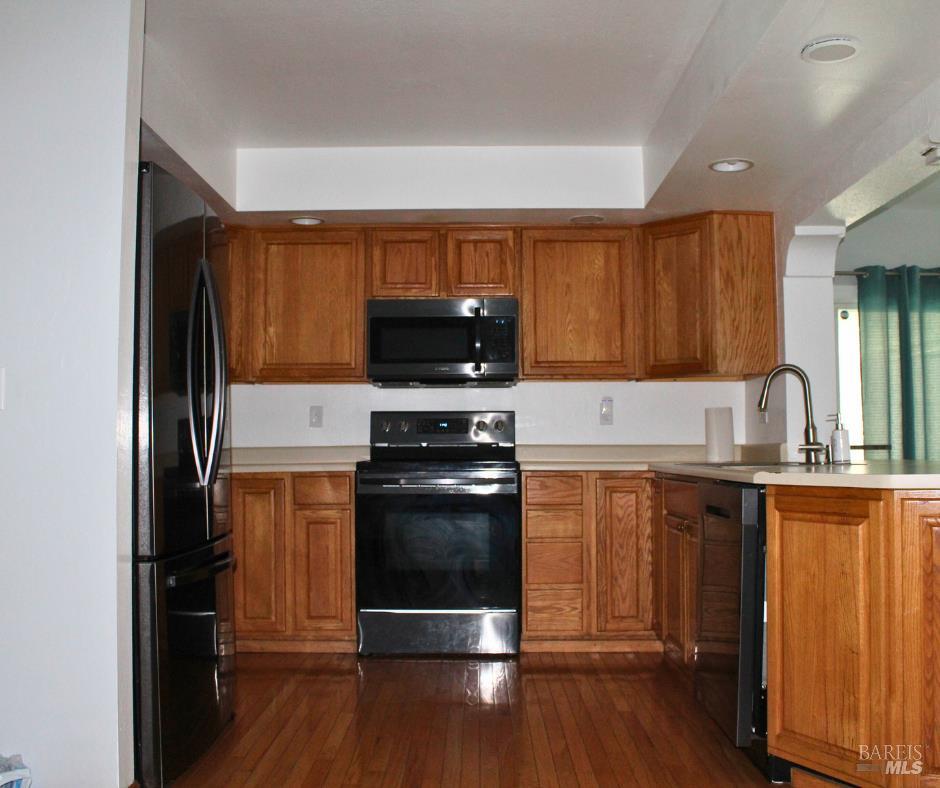Detail Gallery Image 8 of 32 For 1863 Mini Dr, Vallejo,  CA 94589 - 3 Beds | 2 Baths