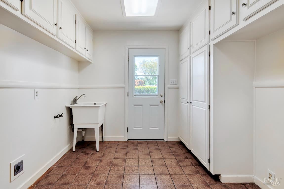 Detail Gallery Image 16 of 31 For 10940 State Route One Unkn, Point Reyes Station,  CA 94956 - 3 Beds | 1 Baths