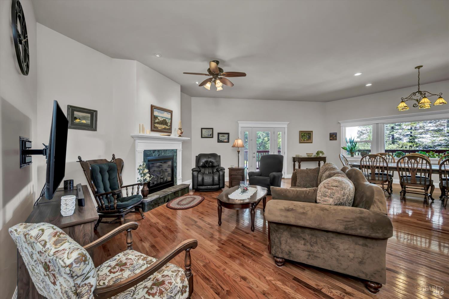 Detail Gallery Image 9 of 59 For 9474 Rockys Rd, Middletown,  CA 95461 - 2 Beds | 2/1 Baths