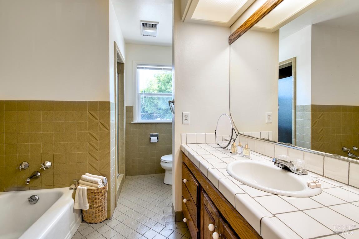 Detail Gallery Image 19 of 31 For 10940 State Route One Unkn, Point Reyes Station,  CA 94956 - 3 Beds | 1 Baths