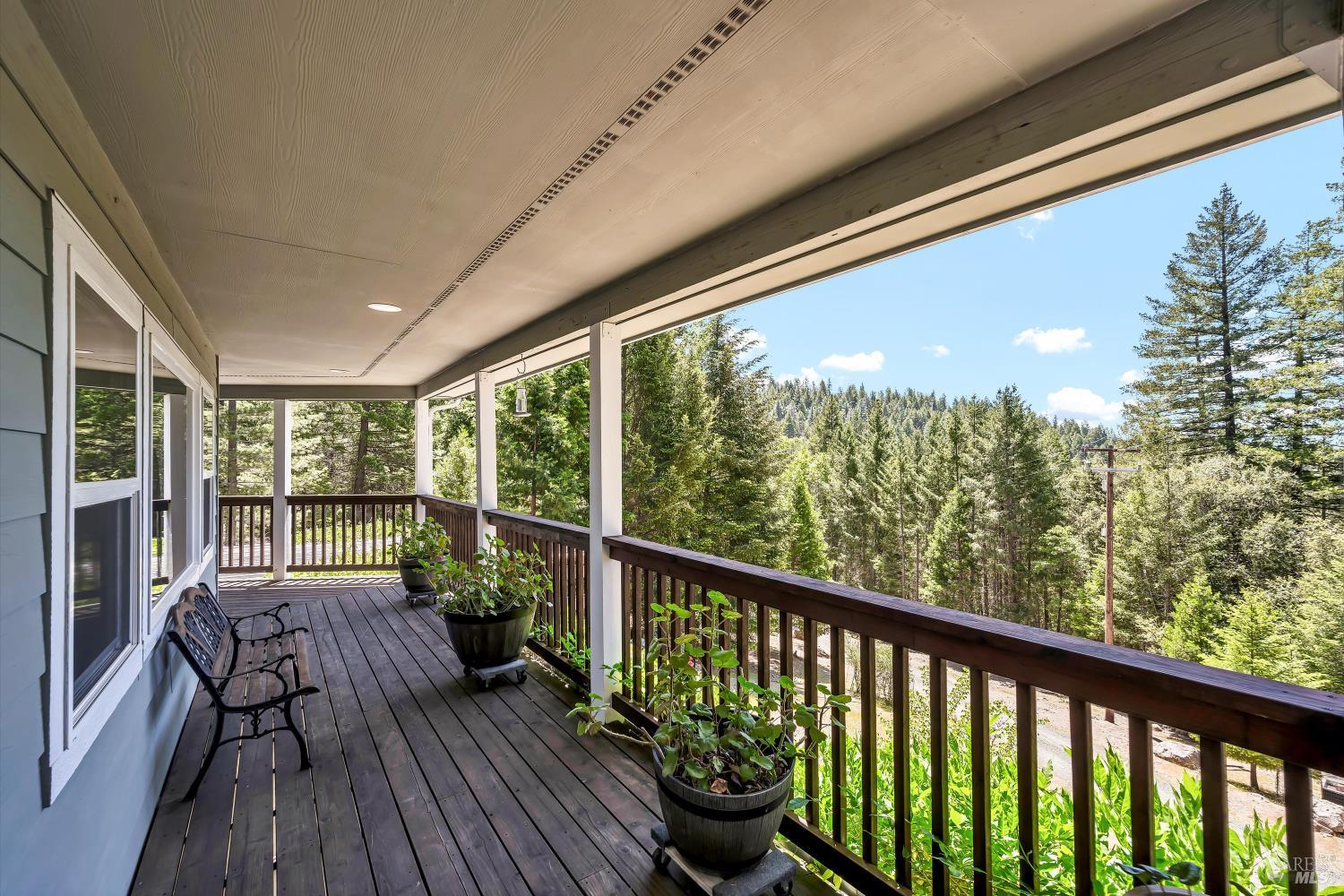 Detail Gallery Image 18 of 59 For 9474 Rockys Rd, Middletown,  CA 95461 - 2 Beds | 2/1 Baths