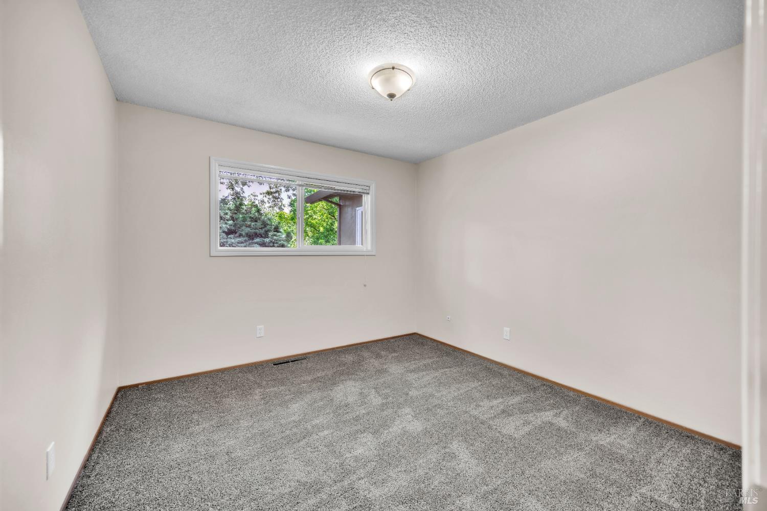 Lang Court, Santa Rosa, California image 14