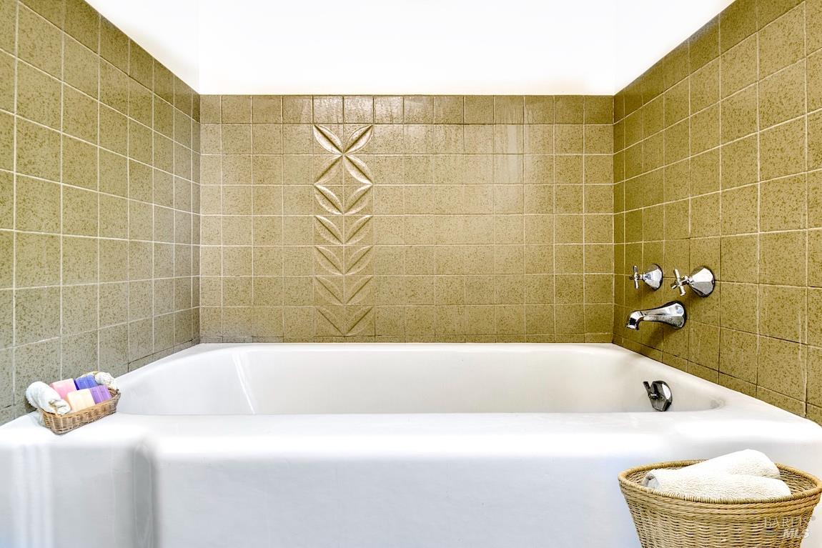Detail Gallery Image 21 of 31 For 10940 State Route One Unkn, Point Reyes Station,  CA 94956 - 3 Beds | 1 Baths