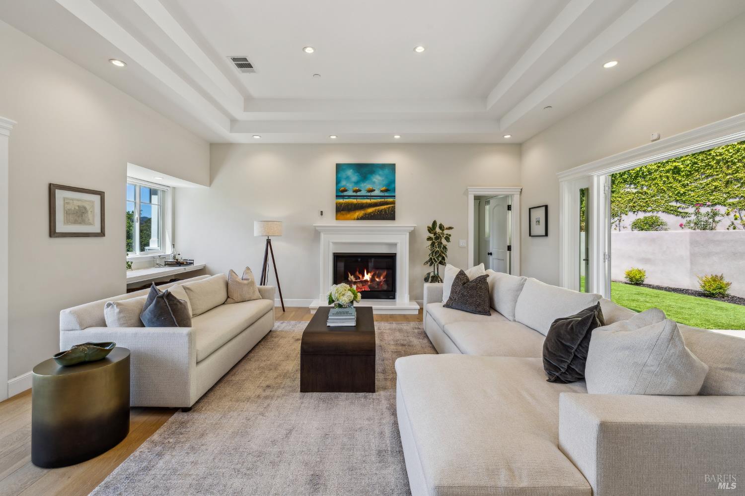 Detail Gallery Image 16 of 64 For 6 Live Oak Way, San Rafael,  CA 94901 - 4 Beds | 4/1 Baths