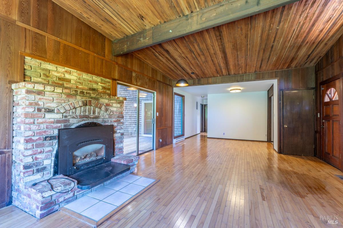 Detail Gallery Image 7 of 35 For 32371 Middle Ridge Rd, Albion,  CA 95410 - 2 Beds | 1 Baths
