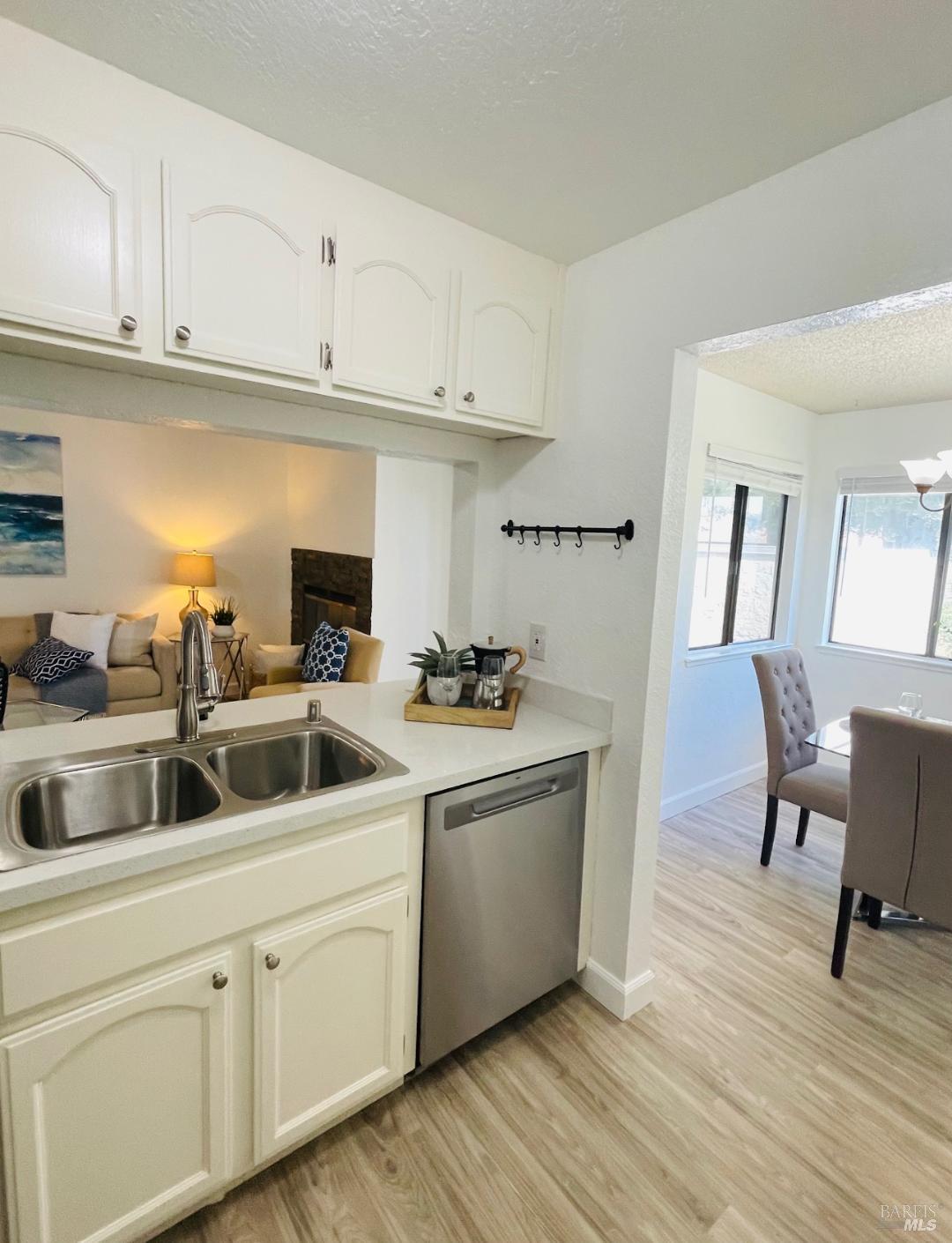 Detail Gallery Image 9 of 19 For 225 Pennsylvania Ave #B1,  Fairfield,  CA 94533 - 2 Beds | 2 Baths