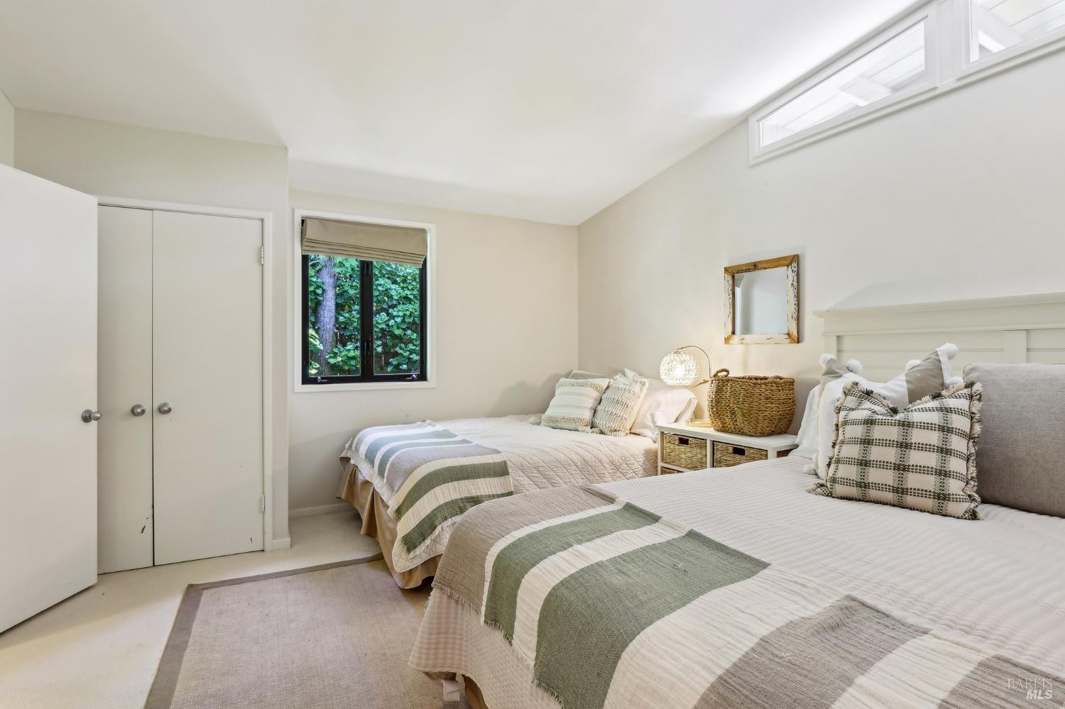 Detail Gallery Image 28 of 41 For 225 Van Winkle Dr, San Anselmo,  CA 94960 - 5 Beds | 4 Baths