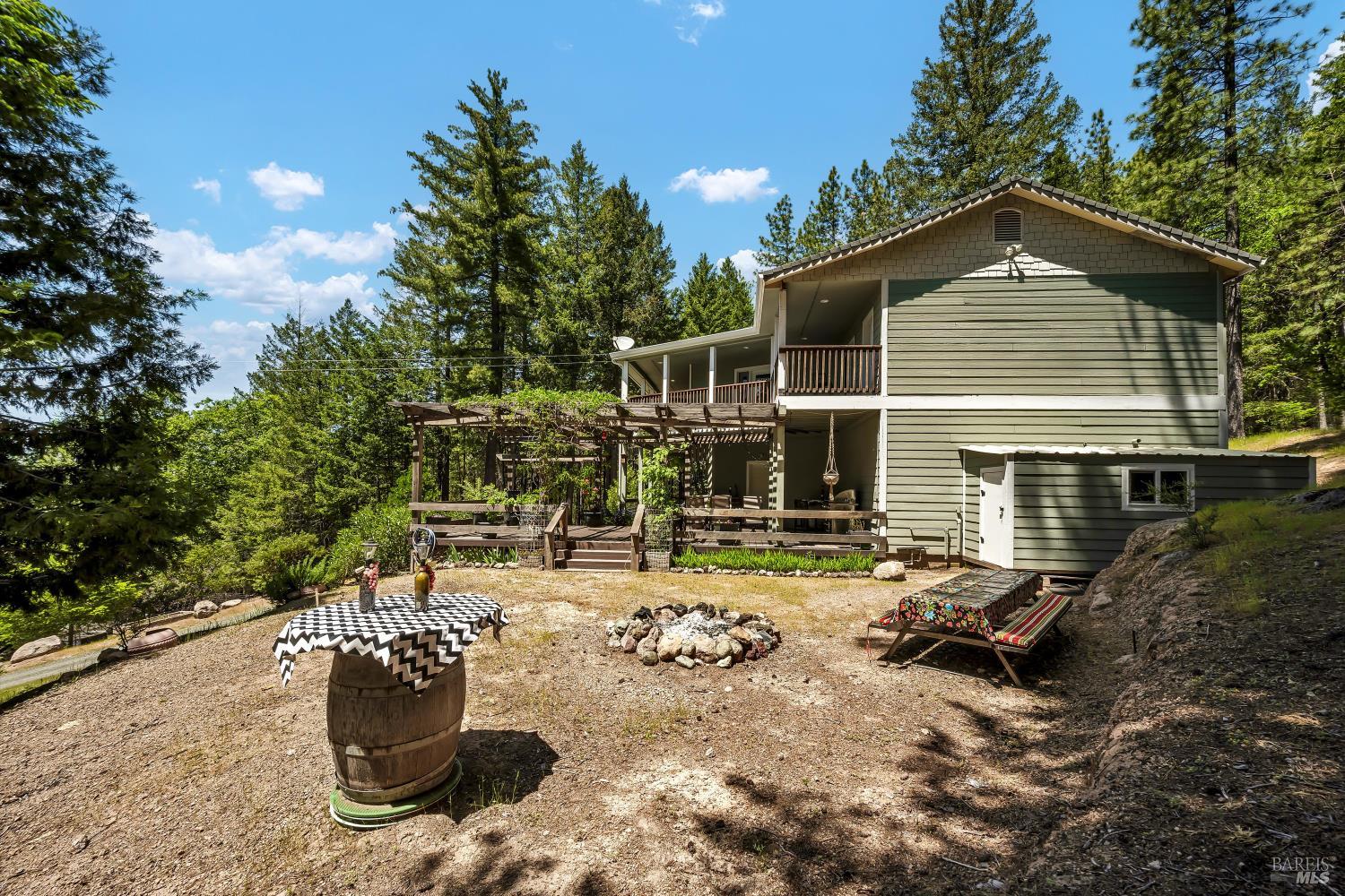 Detail Gallery Image 2 of 59 For 9474 Rockys Rd, Middletown,  CA 95461 - 2 Beds | 2/1 Baths