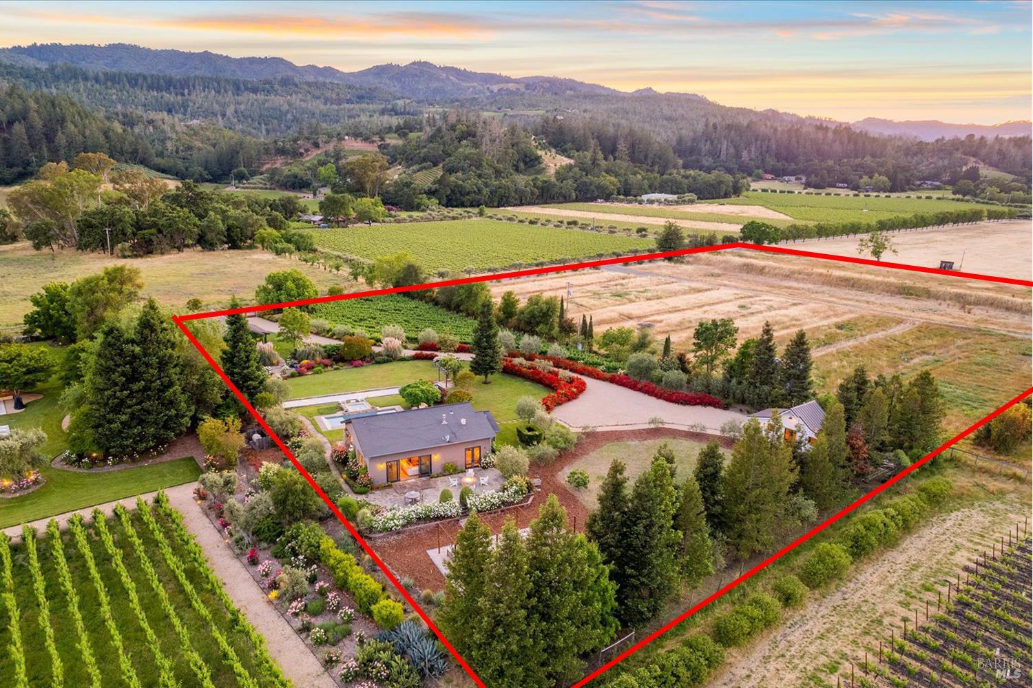 Detail Gallery Image 43 of 44 For 1480 S Whitehall Ln, Saint Helena,  CA 94574 - 4 Beds | 4/1 Baths