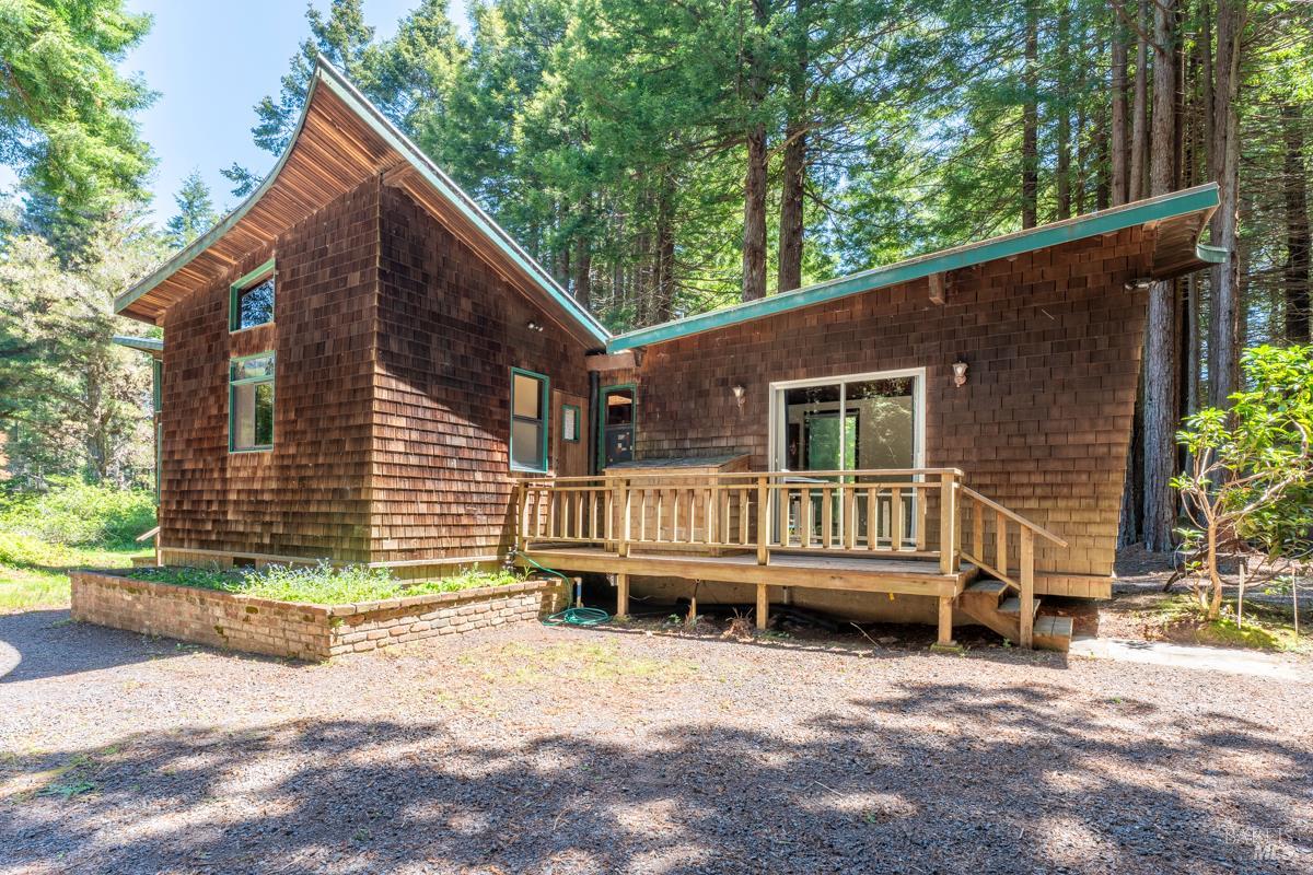 Detail Gallery Image 1 of 35 For 32371 Middle Ridge Rd, Albion,  CA 95410 - 2 Beds | 1 Baths