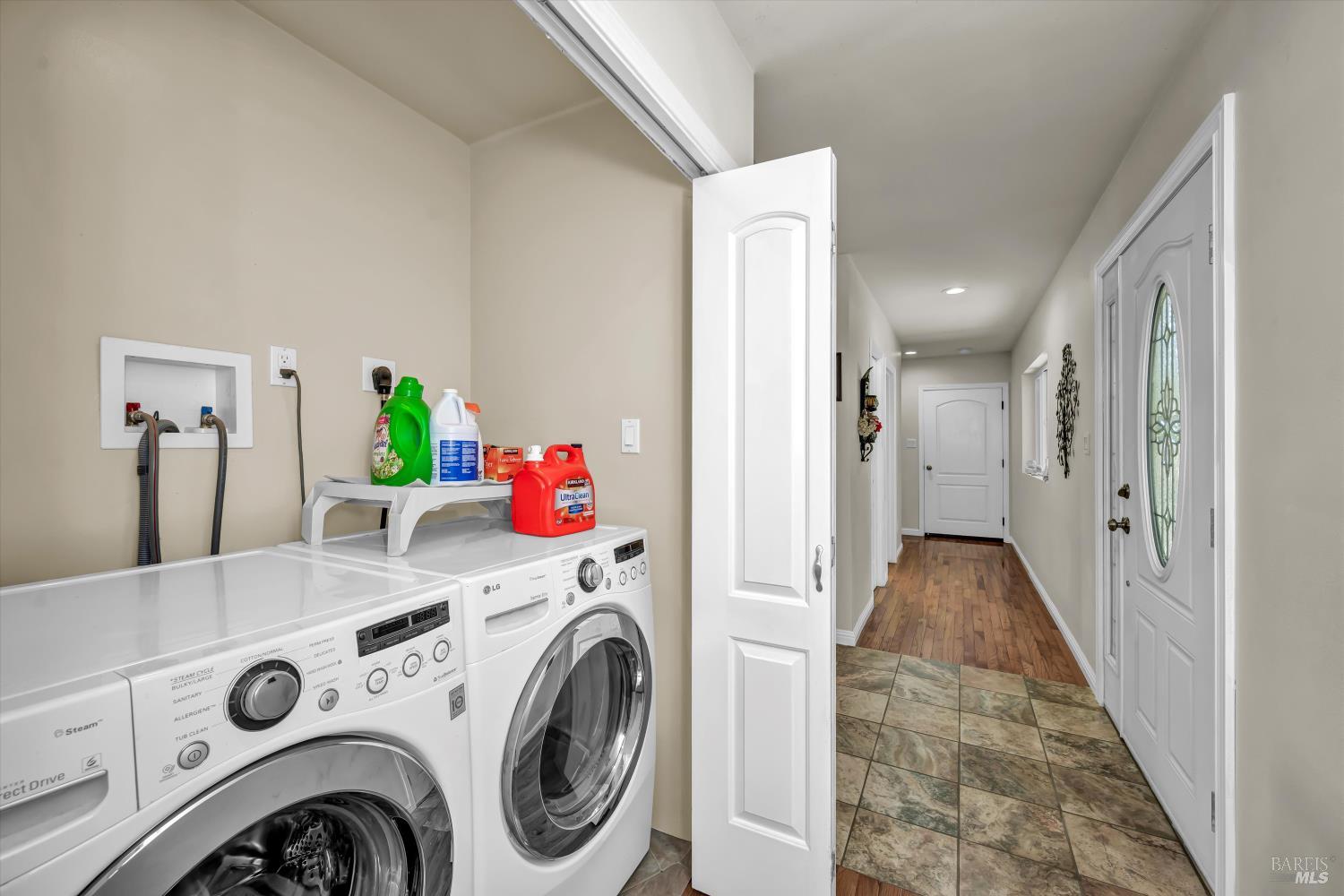 Detail Gallery Image 32 of 59 For 9474 Rockys Rd, Middletown,  CA 95461 - 2 Beds | 2/1 Baths