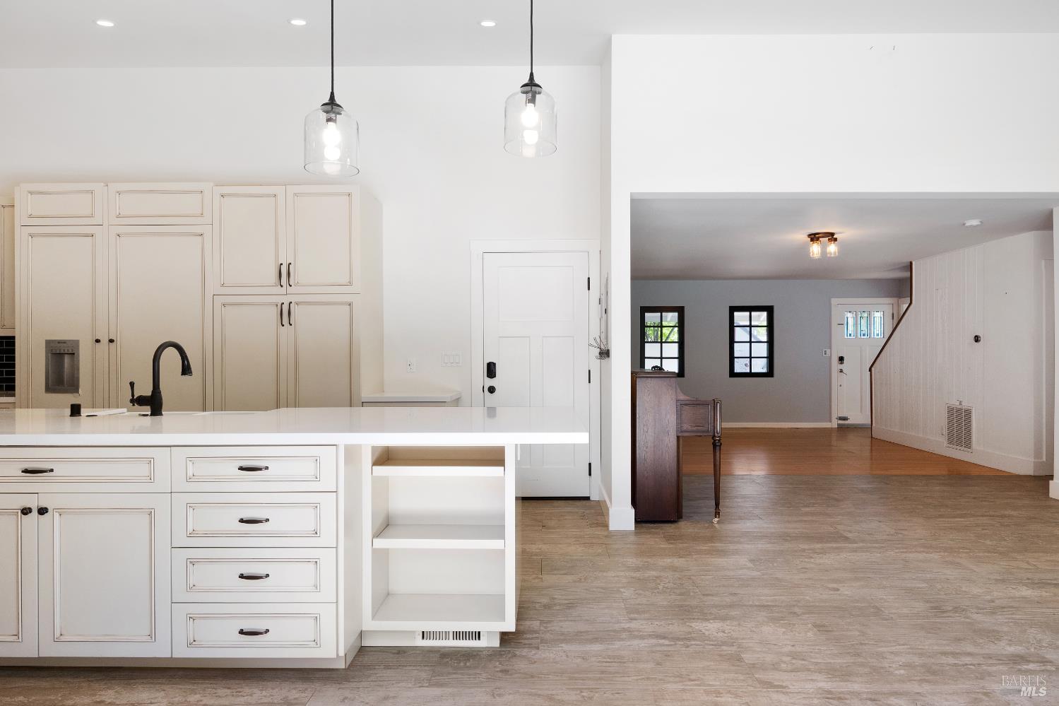 Detail Gallery Image 12 of 62 For 600 Miller Creek Rd, San Rafael,  CA 94903 - 3 Beds | 2/1 Baths