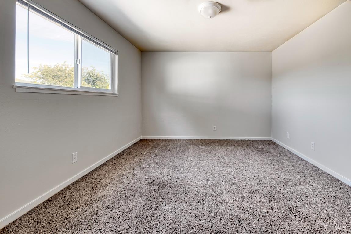 Detail Gallery Image 15 of 31 For 10940 State Route One Unkn, Point Reyes Station,  CA 94956 - 3 Beds | 1 Baths
