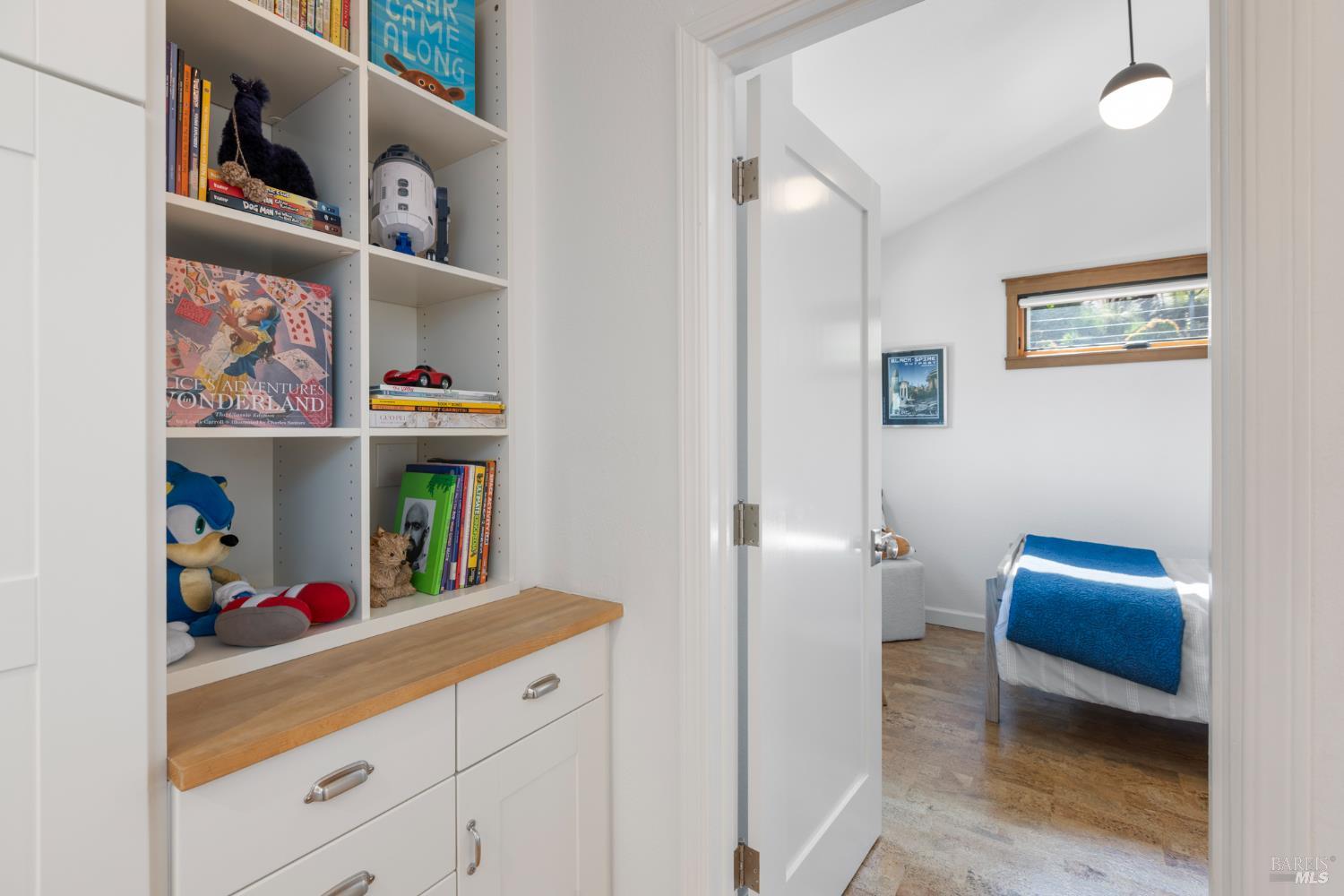 Detail Gallery Image 31 of 68 For 55 Durham Rd, San Anselmo,  CA 94960 - 3 Beds | 2 Baths