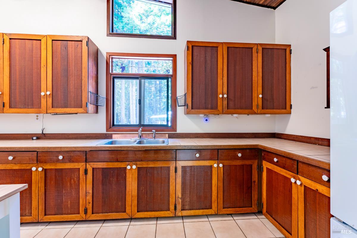 Detail Gallery Image 9 of 35 For 32371 Middle Ridge Rd, Albion,  CA 95410 - 2 Beds | 1 Baths