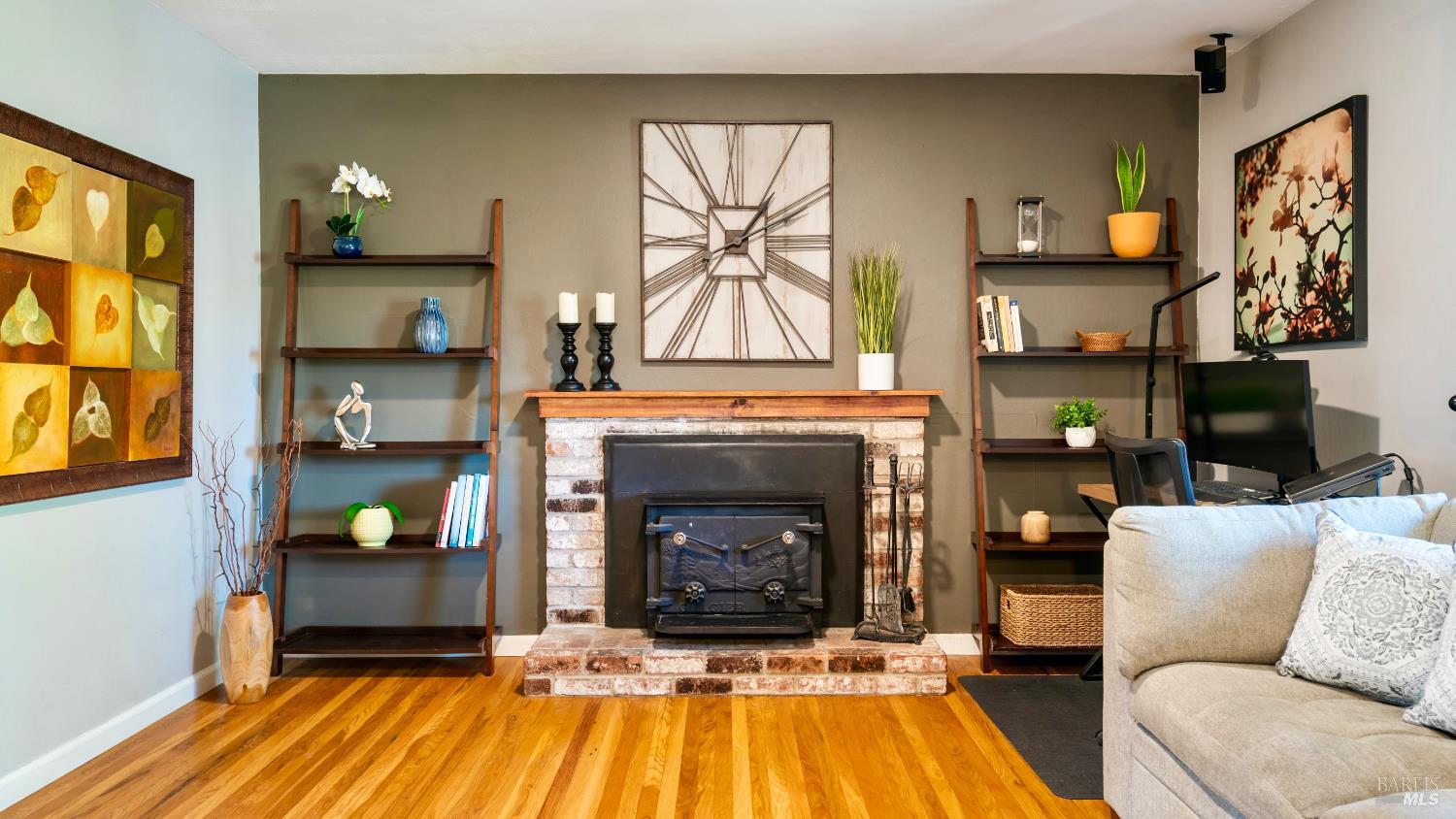 Detail Gallery Image 20 of 38 For 1523 Bruce Ct, Santa Rosa,  CA 95401 - 3 Beds | 2 Baths