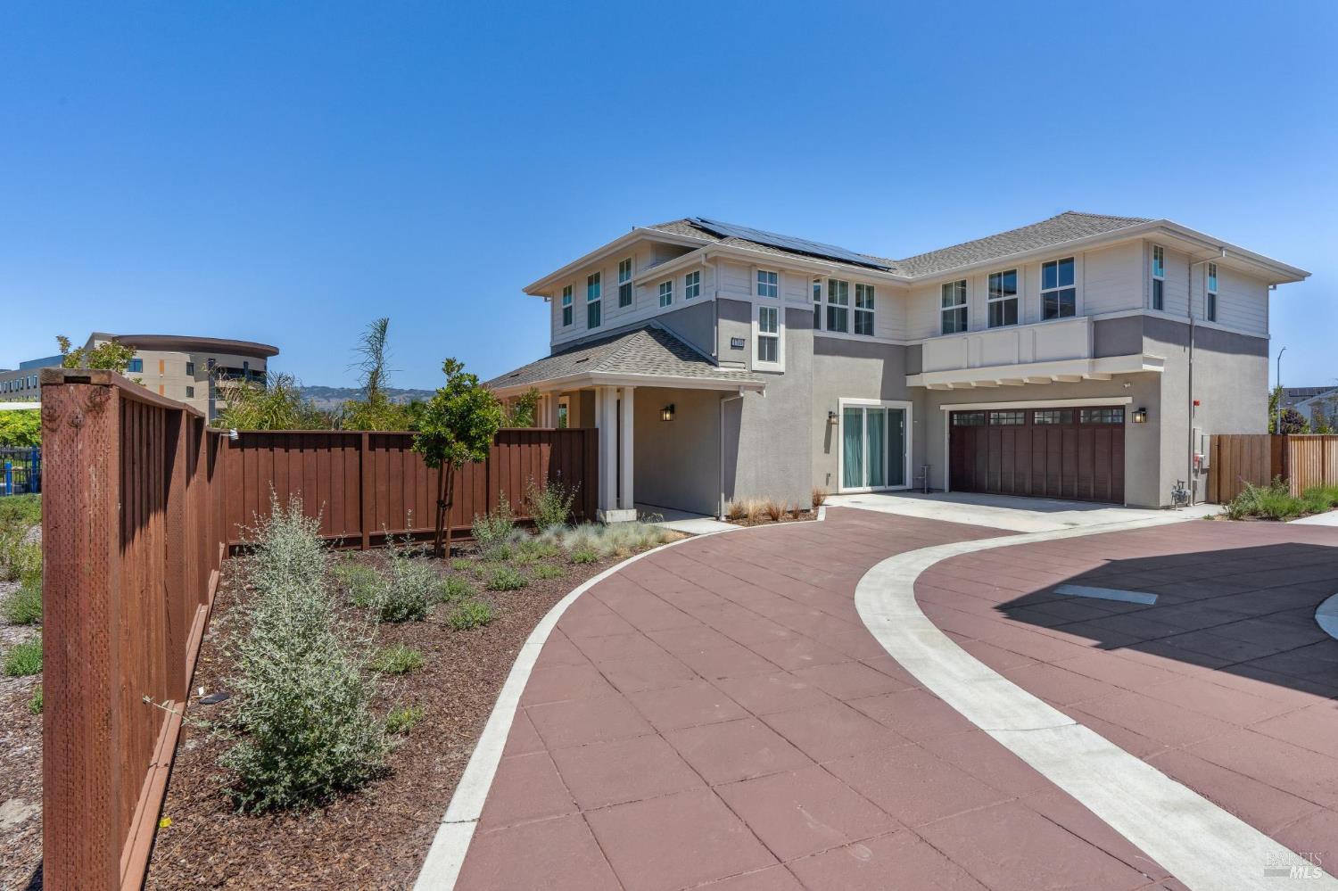Detail Gallery Image 2 of 69 For 1749 Guadalupe St, Petaluma,  CA 94952 - 4 Beds | 3 Baths