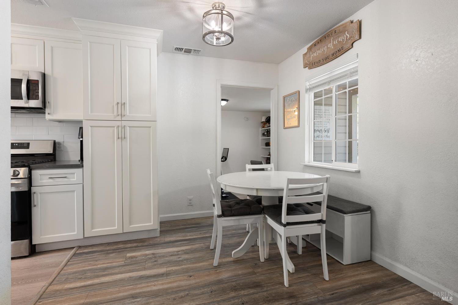 Detail Gallery Image 9 of 31 For 104 Birch St, Vacaville,  CA 95688 - 3 Beds | 1 Baths