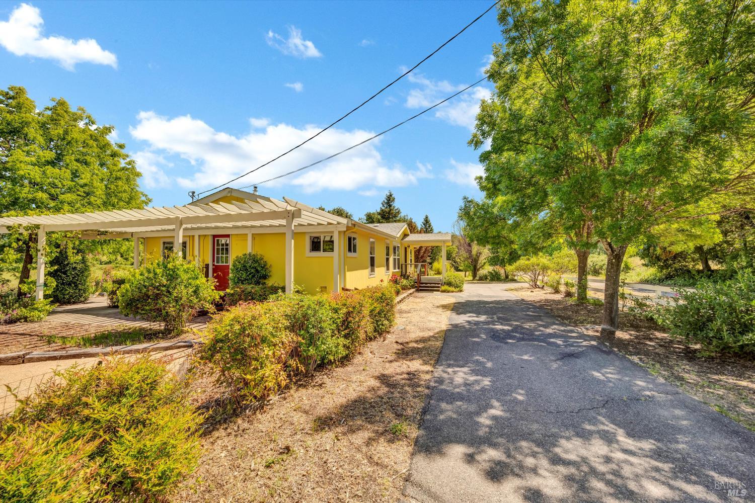 Detail Gallery Image 35 of 73 For 9700 Spring Valley Rd, Potter Valley,  CA 95469 - 3 Beds | 2 Baths