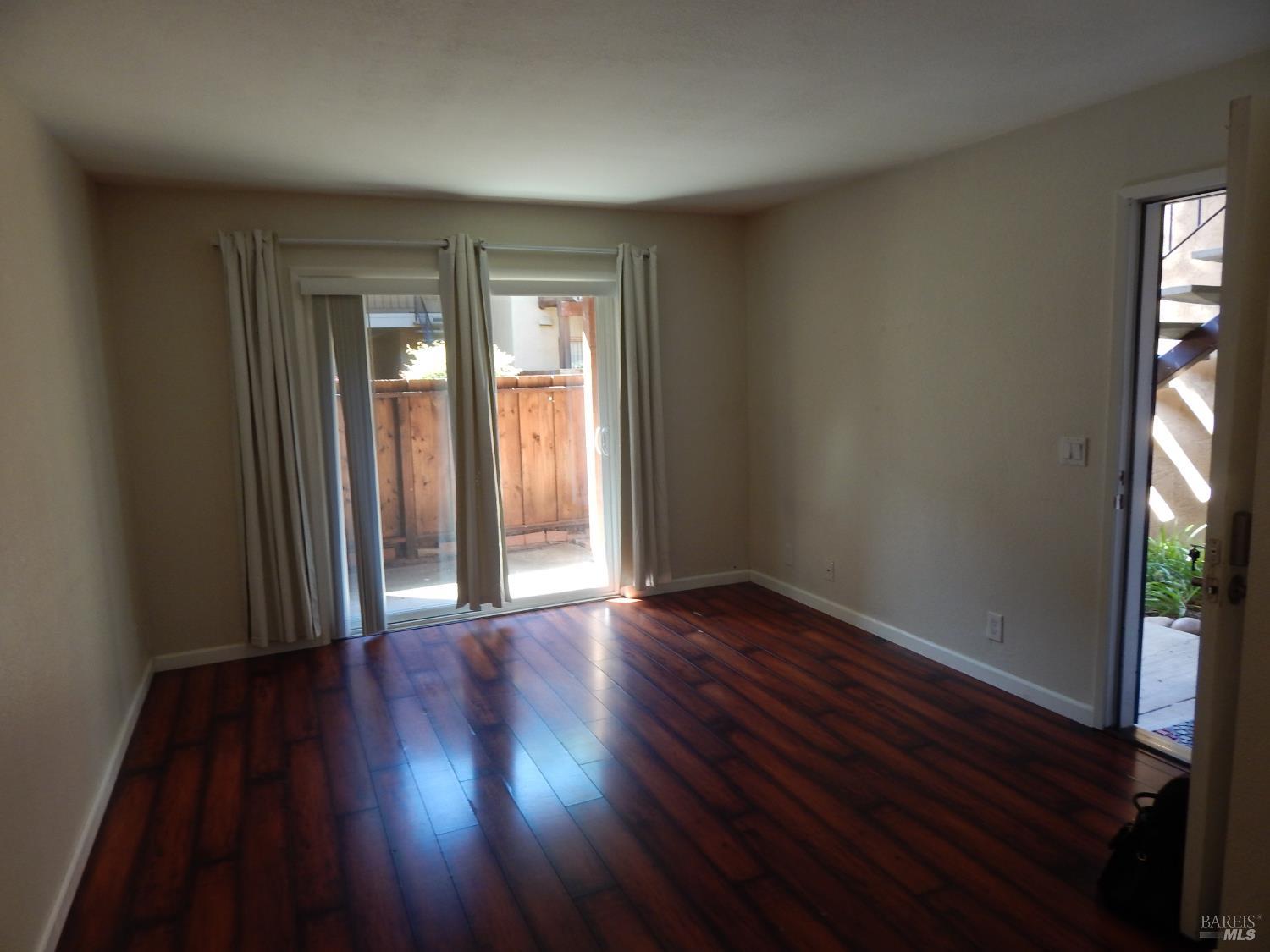 Detail Gallery Image 7 of 26 For 524 Arcadia Dr, Vacaville,  CA 95687 - 1 Beds | 1 Baths