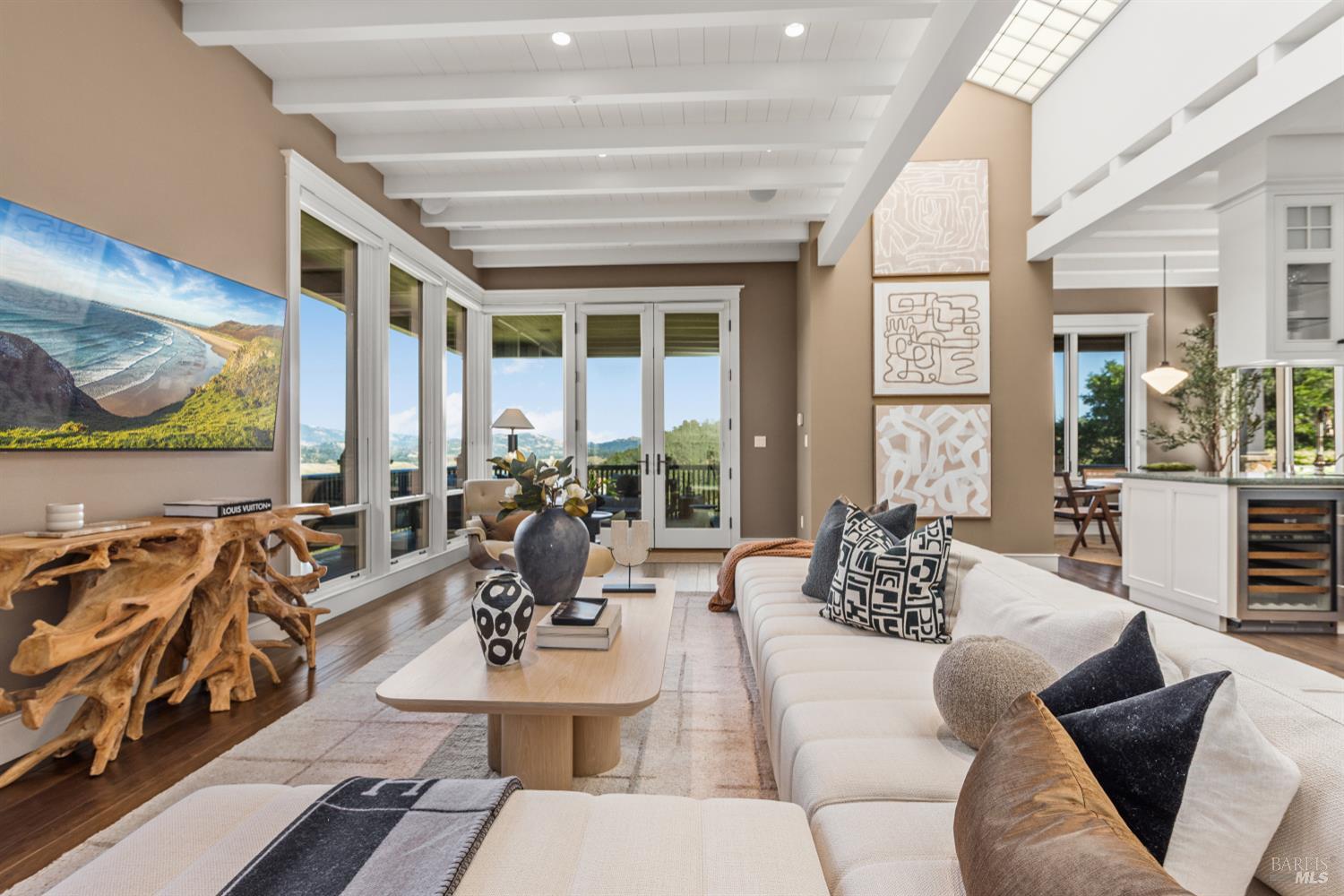 Detail Gallery Image 7 of 96 For 4030 Old Barn Rd, Healdsburg,  CA 95448 - 4 Beds | 5/1 Baths