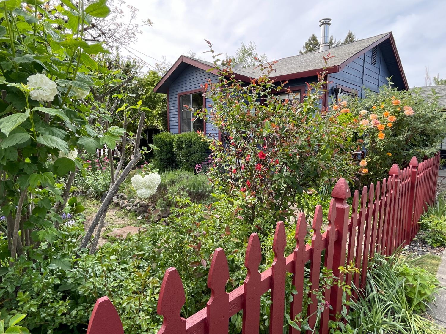 Detail Gallery Image 3 of 68 For 458 E San Francisco Ave, Willits,  CA 95490 - 4 Beds | 2 Baths