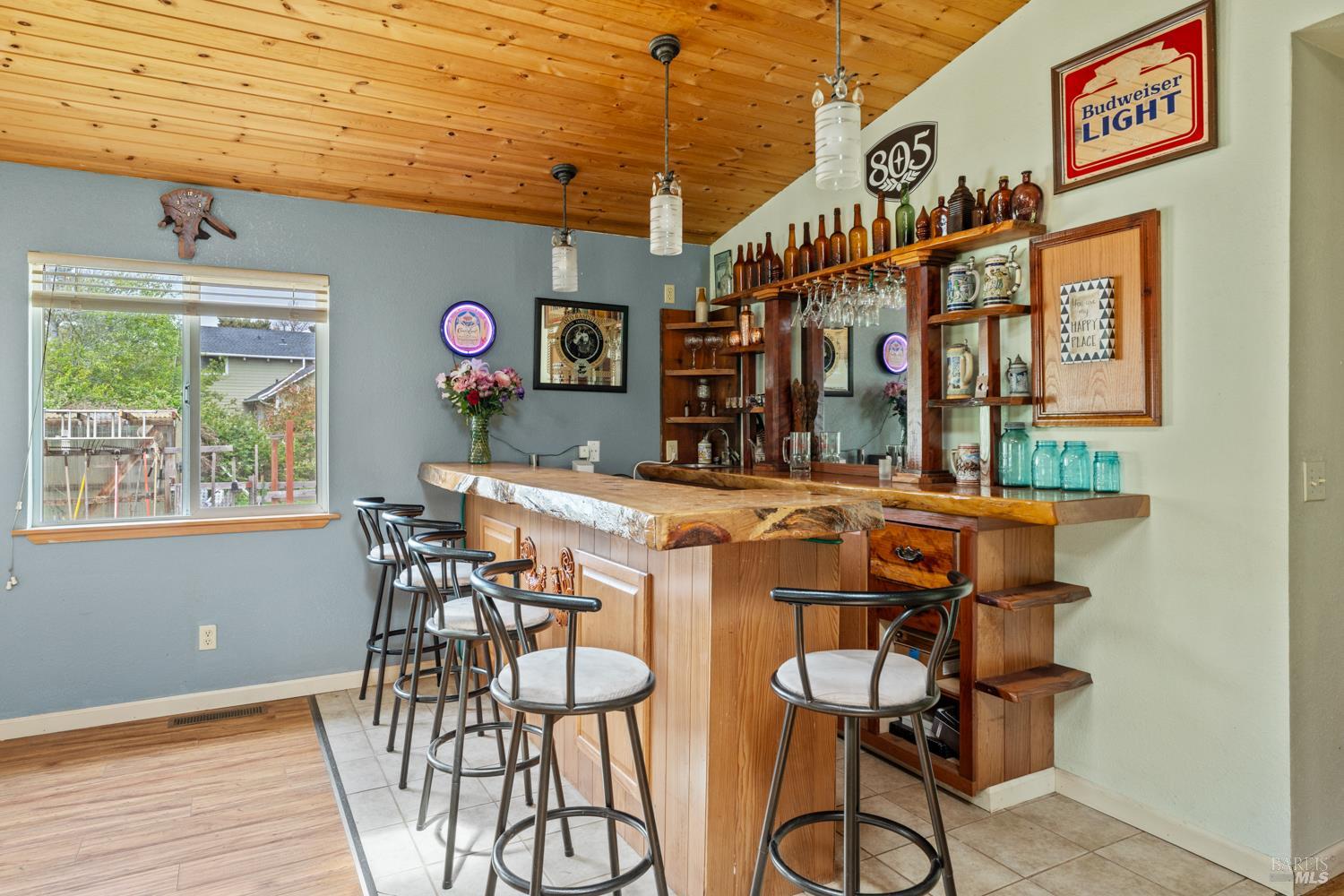 Detail Gallery Image 11 of 31 For 18520 Old Coast Hwy, Fort Bragg,  CA 95437 - 3 Beds | 2 Baths