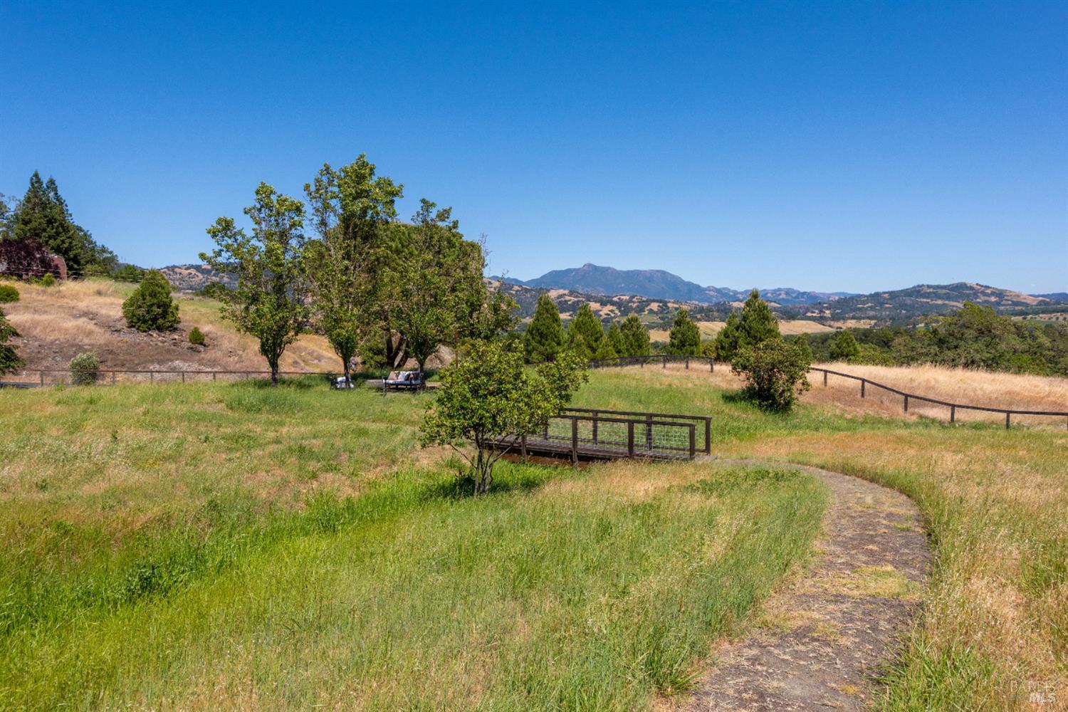 Detail Gallery Image 86 of 96 For 4030 Old Barn Rd, Healdsburg,  CA 95448 - 4 Beds | 5/1 Baths