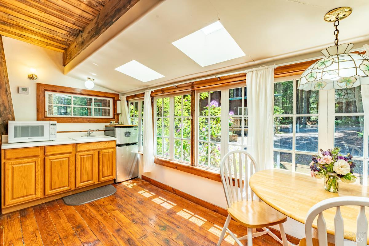 Detail Gallery Image 22 of 35 For 32371 Middle Ridge Rd, Albion,  CA 95410 - 2 Beds | 1 Baths