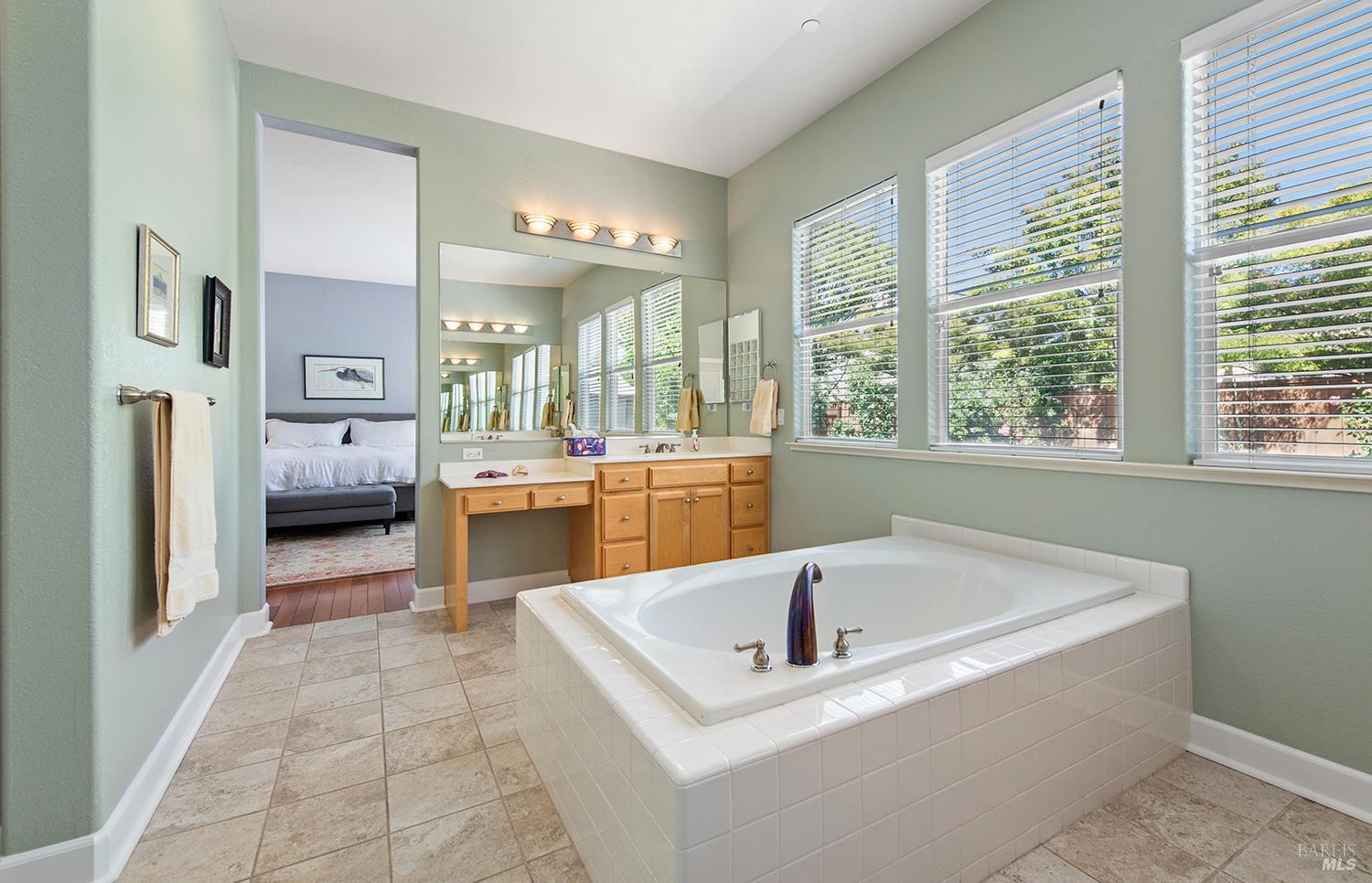 Detail Gallery Image 28 of 53 For 8596 Starr Rd, Windsor,  CA 95492 - 4 Beds | 3 Baths