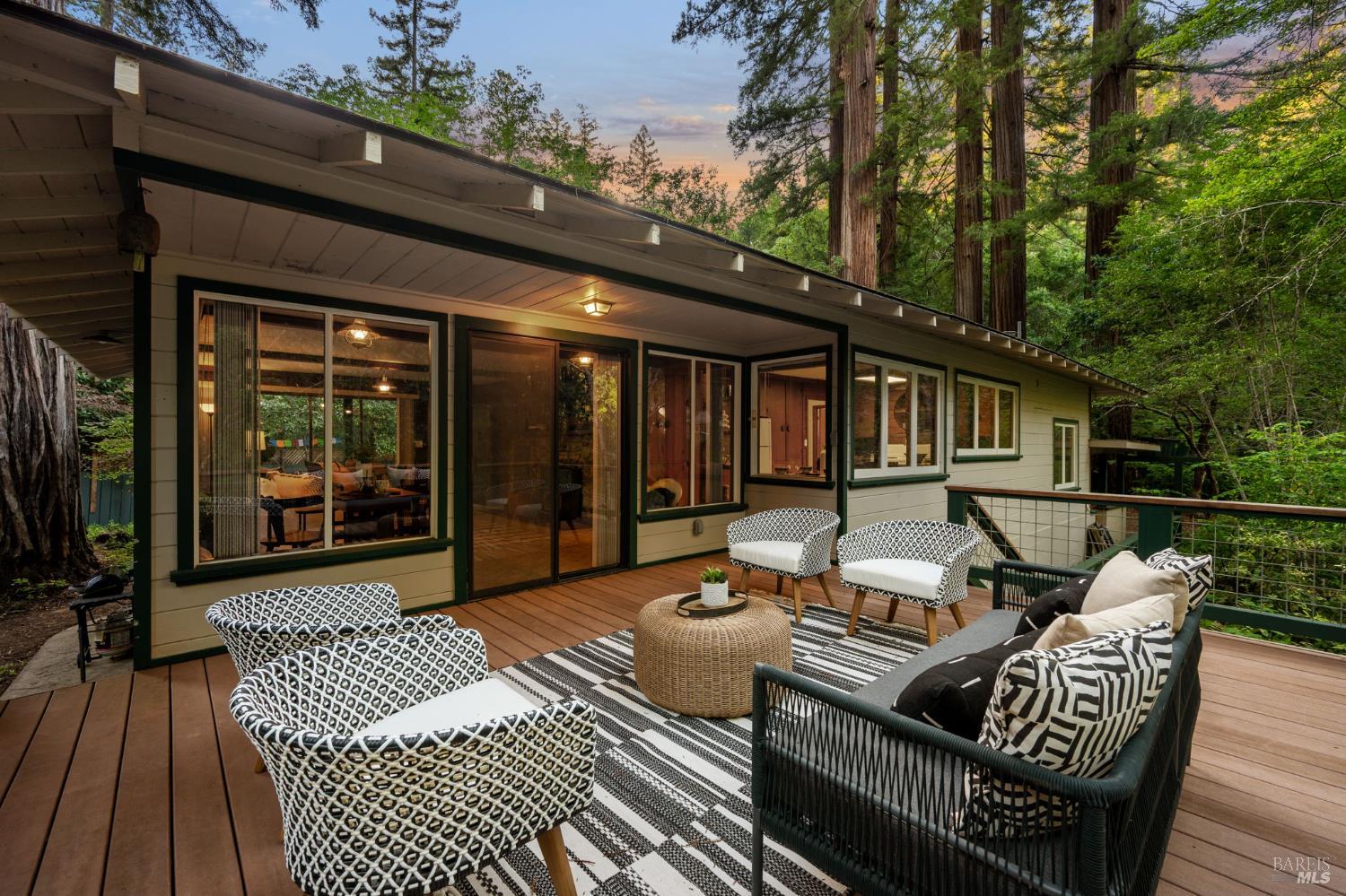 Detail Gallery Image 10 of 55 For 5600 Cazadero Hwy, Cazadero,  CA 95421 - 2 Beds | 1/1 Baths