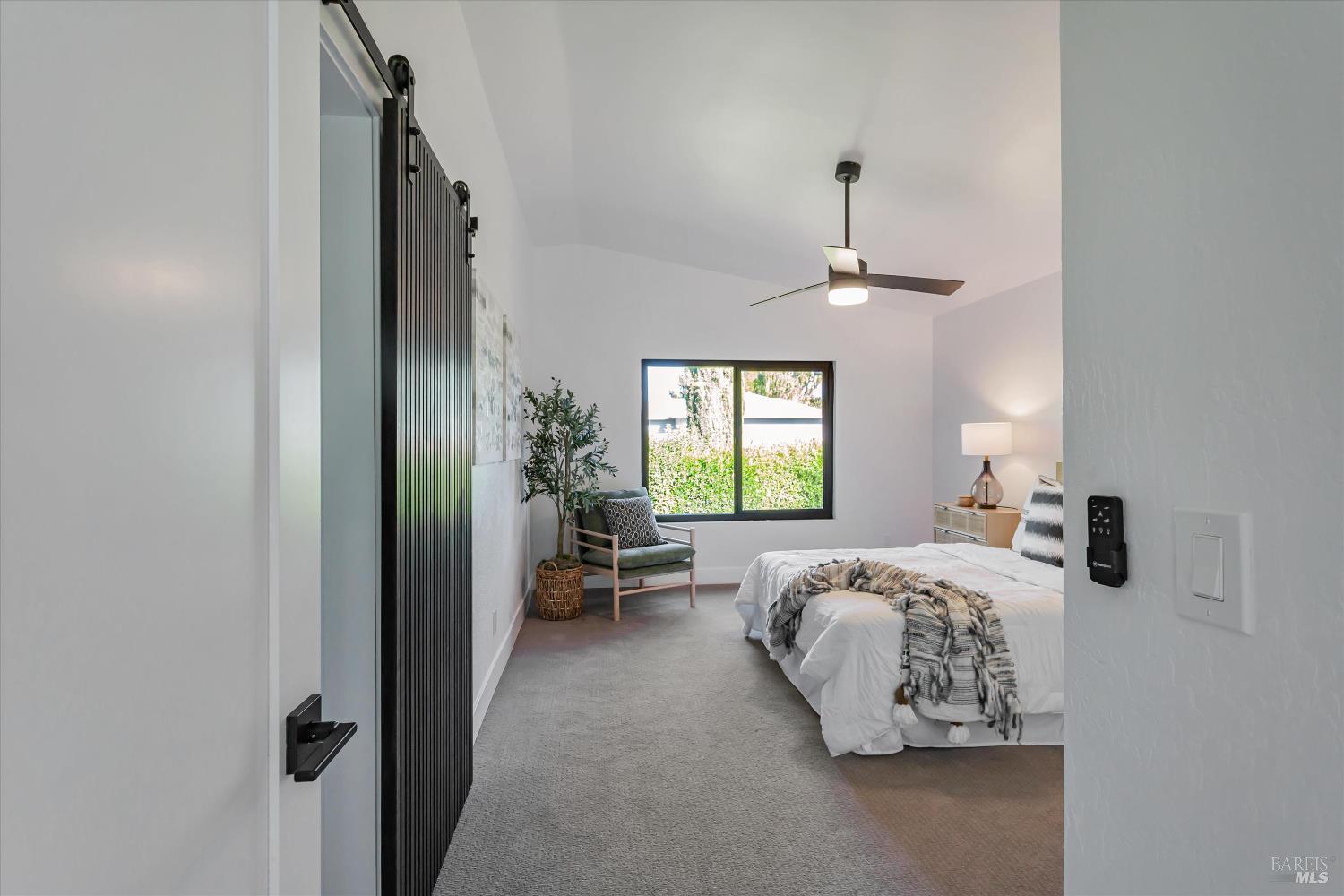 Detail Gallery Image 14 of 40 For 690 Hudson Ct, Sonoma,  CA 95476 - 4 Beds | 3 Baths