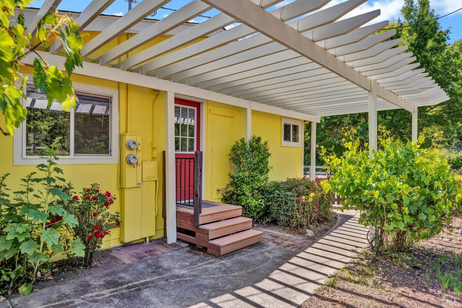 Detail Gallery Image 37 of 73 For 9700 Spring Valley Rd, Potter Valley,  CA 95469 - 3 Beds | 2 Baths
