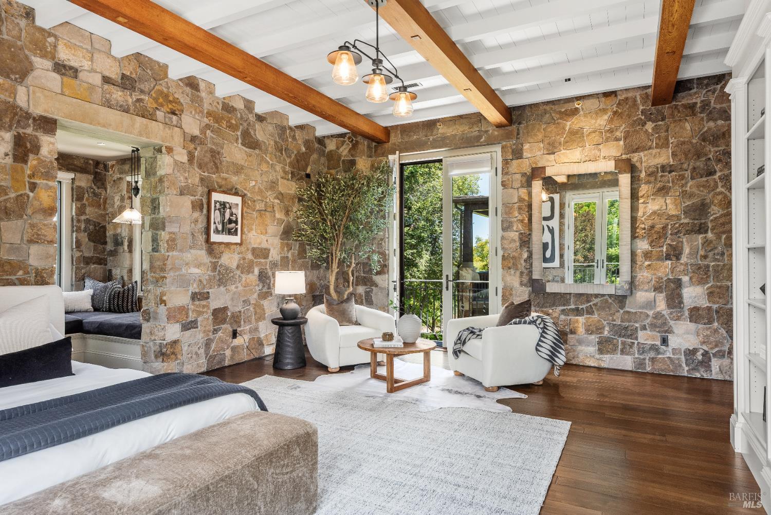 Detail Gallery Image 37 of 96 For 4030 Old Barn Rd, Healdsburg,  CA 95448 - 4 Beds | 5/1 Baths