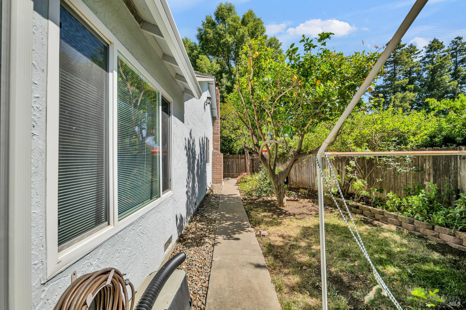 Detail Gallery Image 37 of 45 For 550 Rossi Dr, Dixon,  CA 95620 - 3 Beds | 2 Baths