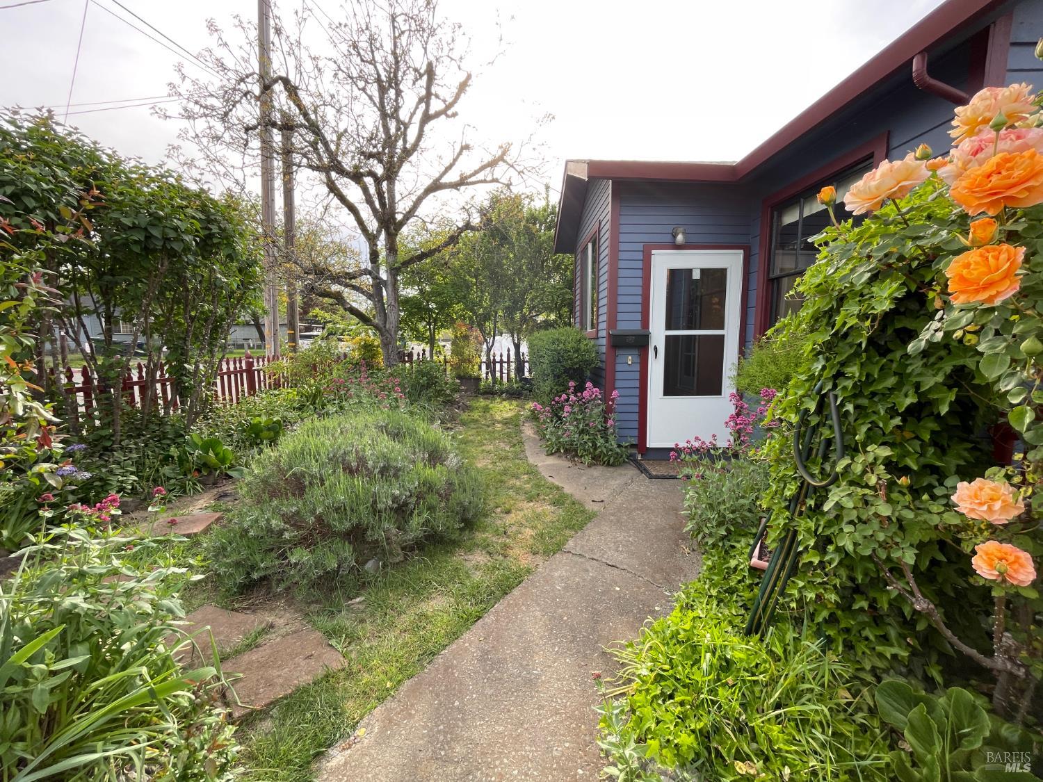 Detail Gallery Image 18 of 68 For 458 E San Francisco Ave, Willits,  CA 95490 - 4 Beds | 2 Baths