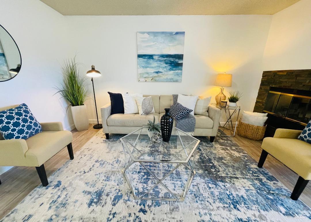 Detail Gallery Image 2 of 19 For 225 Pennsylvania Ave #B1,  Fairfield,  CA 94533 - 2 Beds | 2 Baths