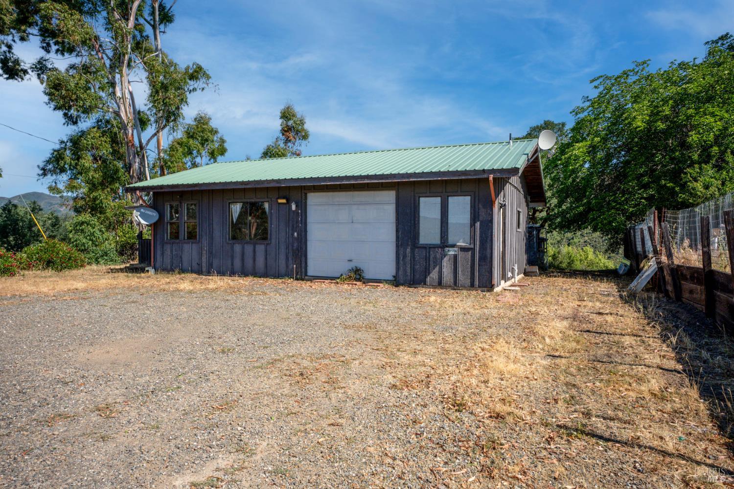 Detail Gallery Image 10 of 27 For 2840 Pear View Rd, Lakeport,  CA 95453 - 1 Beds | 1 Baths