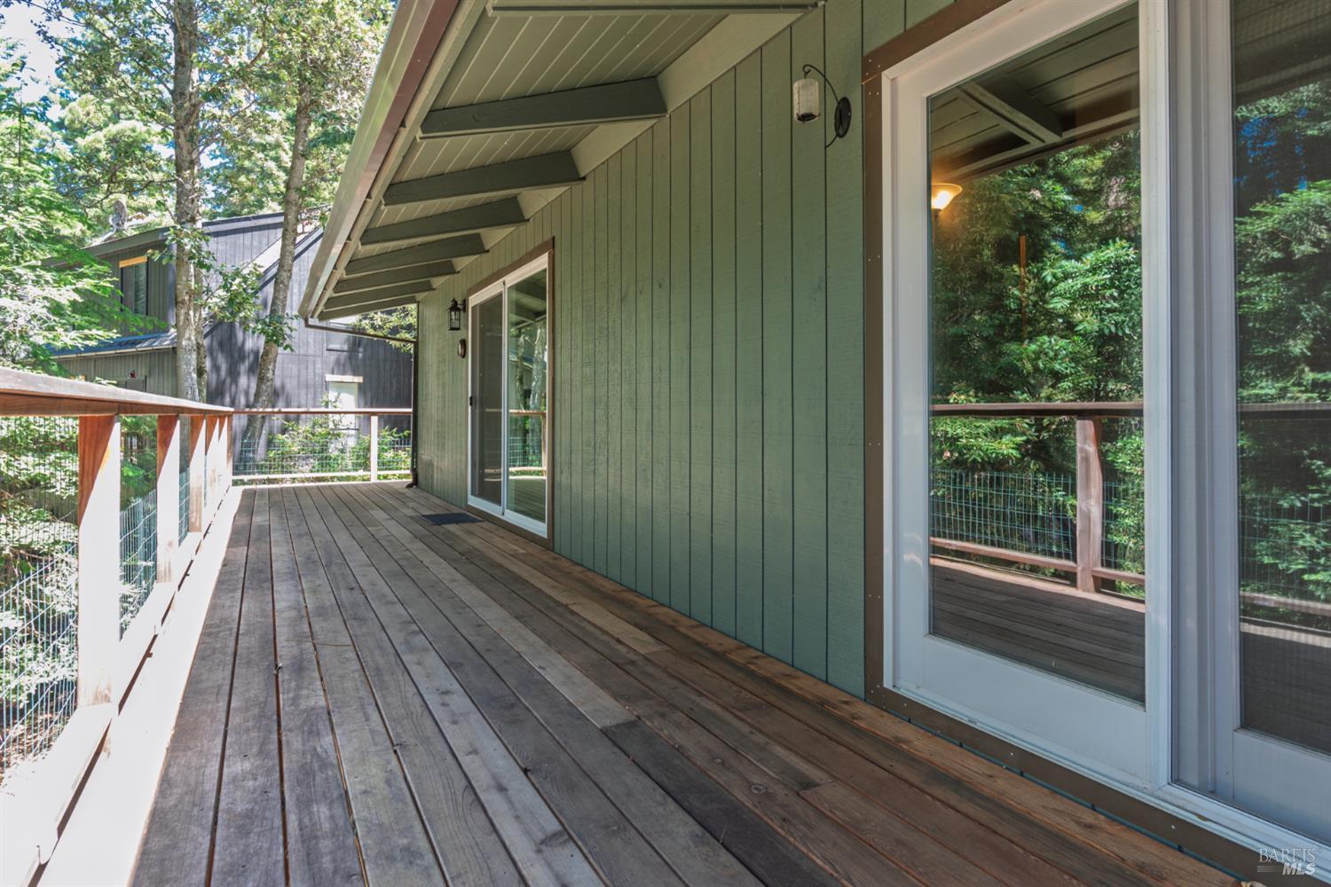 Detail Gallery Image 22 of 39 For 45270 Ocean View Ln, Gualala,  CA 95445 - 2 Beds | 1 Baths