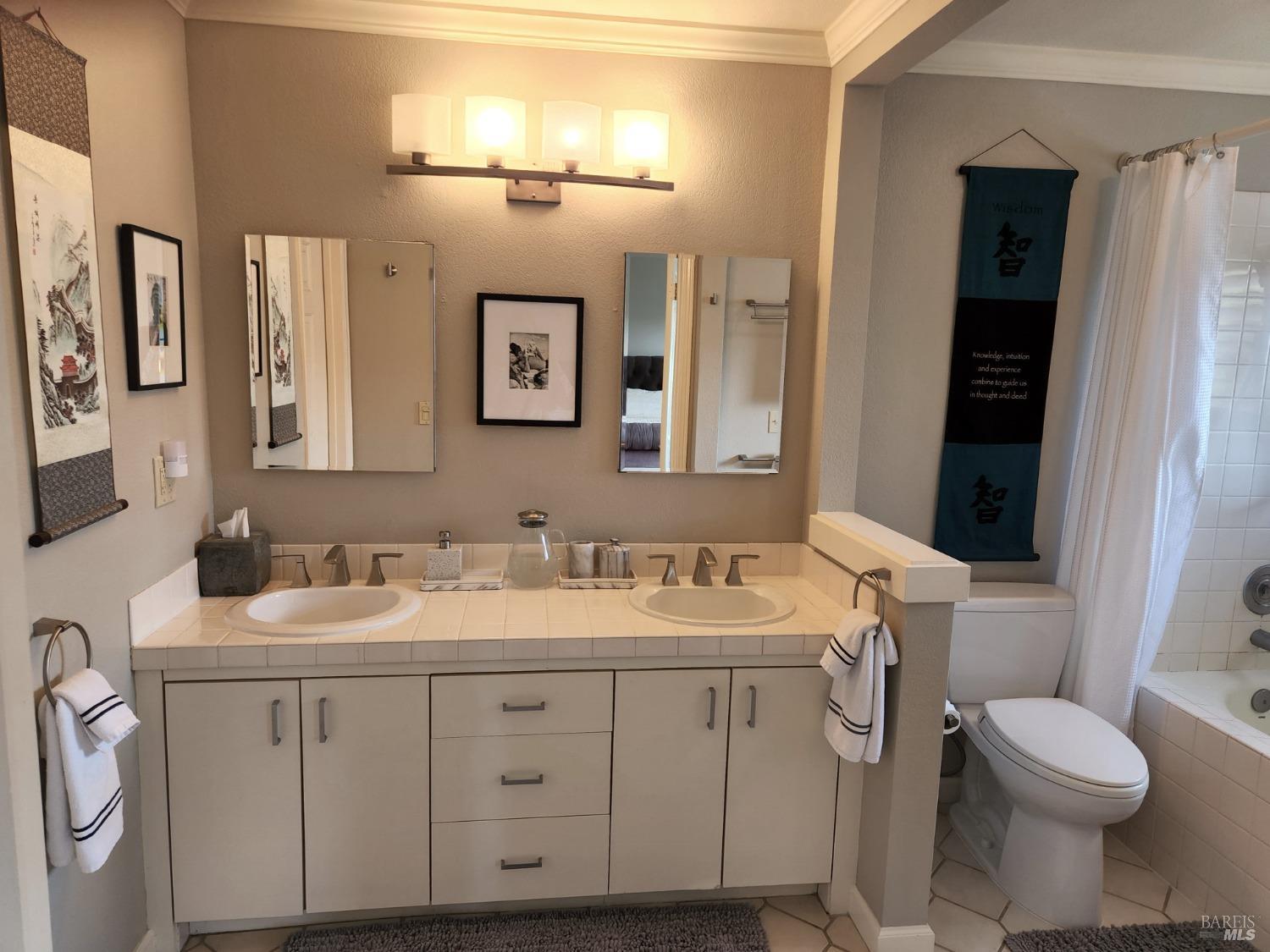 Detail Gallery Image 20 of 31 For 6 Narragansett Cv, San Rafael,  CA 94901 - 2 Beds | 3 Baths