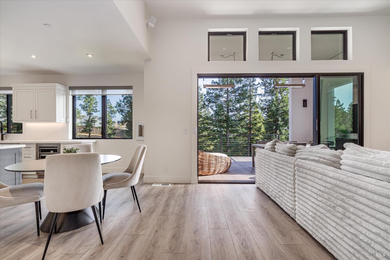 Detail Gallery Image 12 of 60 For 1994 W Bristlecone Ct, Santa Rosa,  CA 95403 - 4 Beds | 3/1 Baths