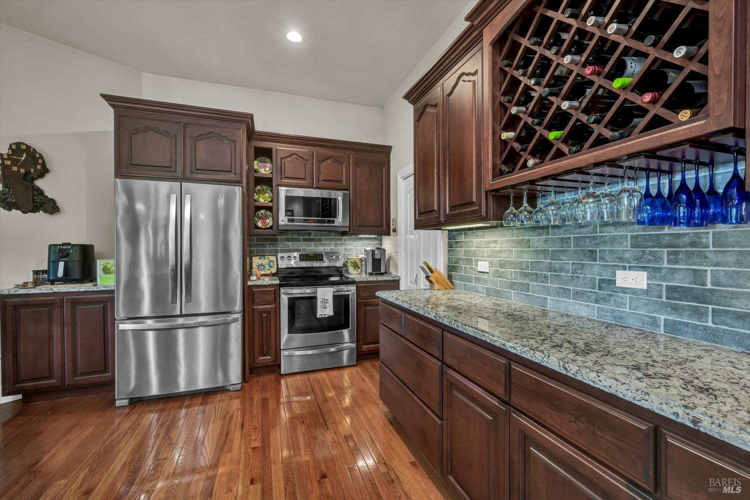 Detail Gallery Image 14 of 59 For 9474 Rockys Rd, Middletown,  CA 95461 - 2 Beds | 2/1 Baths