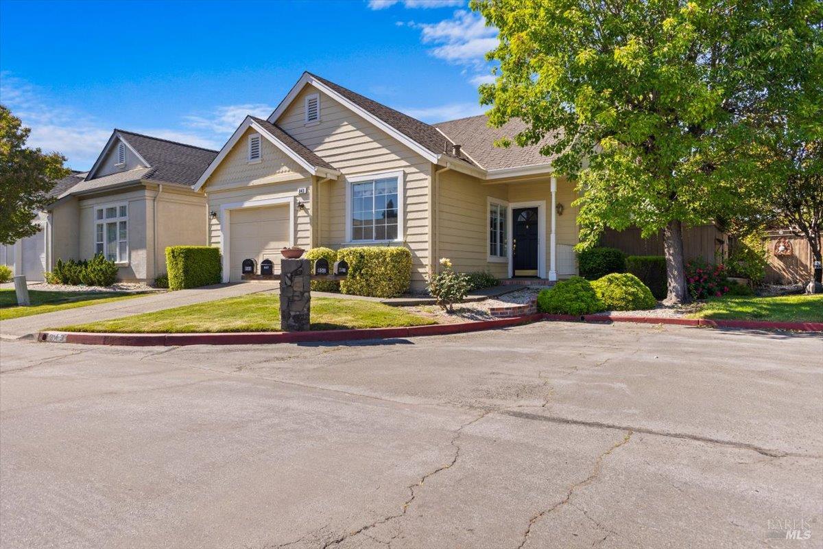 Detail Gallery Image 3 of 36 For 843 Cab Calloway Ct, Windsor,  CA 95492 - 2 Beds | 2 Baths
