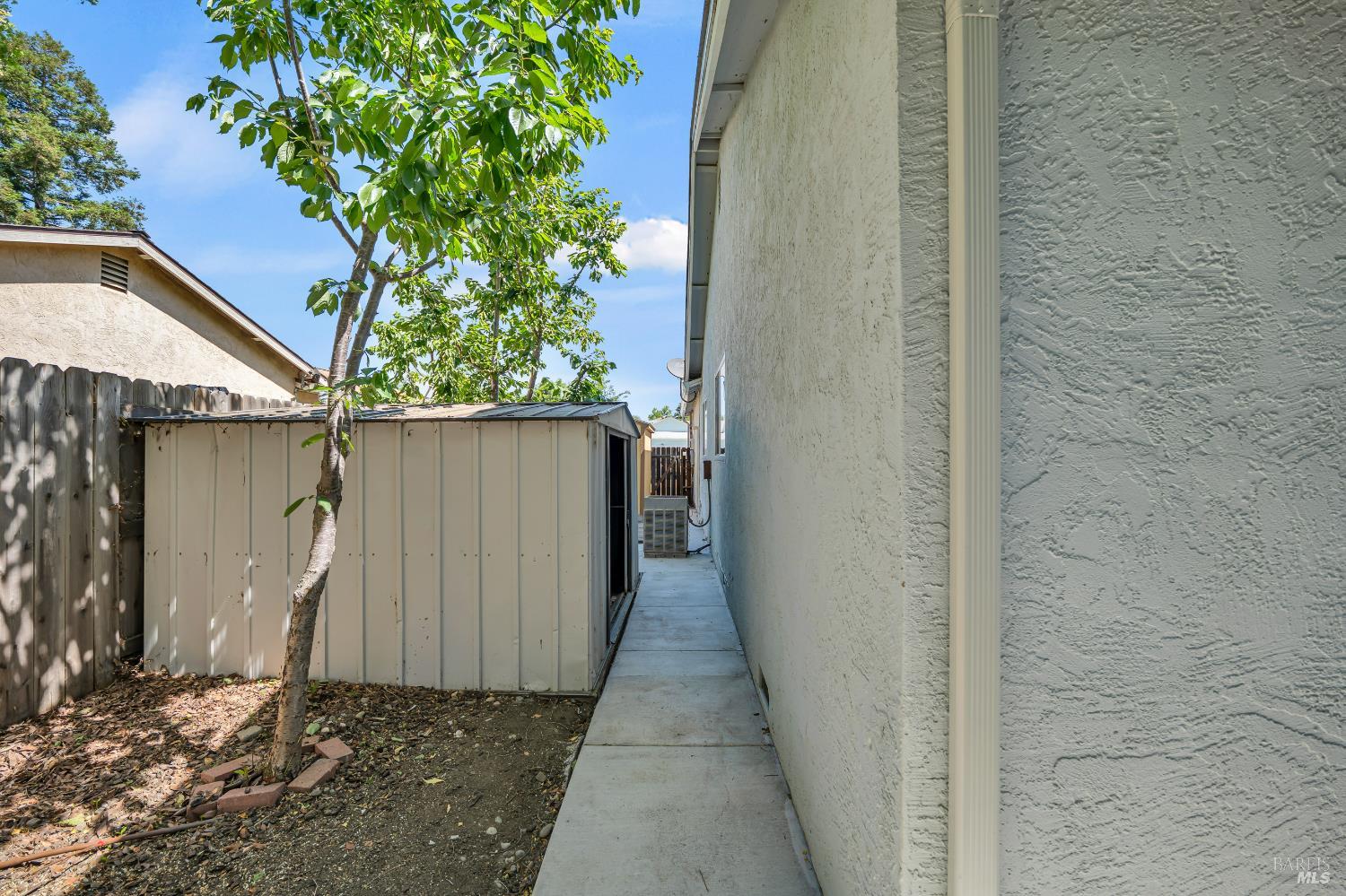 Detail Gallery Image 33 of 45 For 550 Rossi Dr, Dixon,  CA 95620 - 3 Beds | 2 Baths