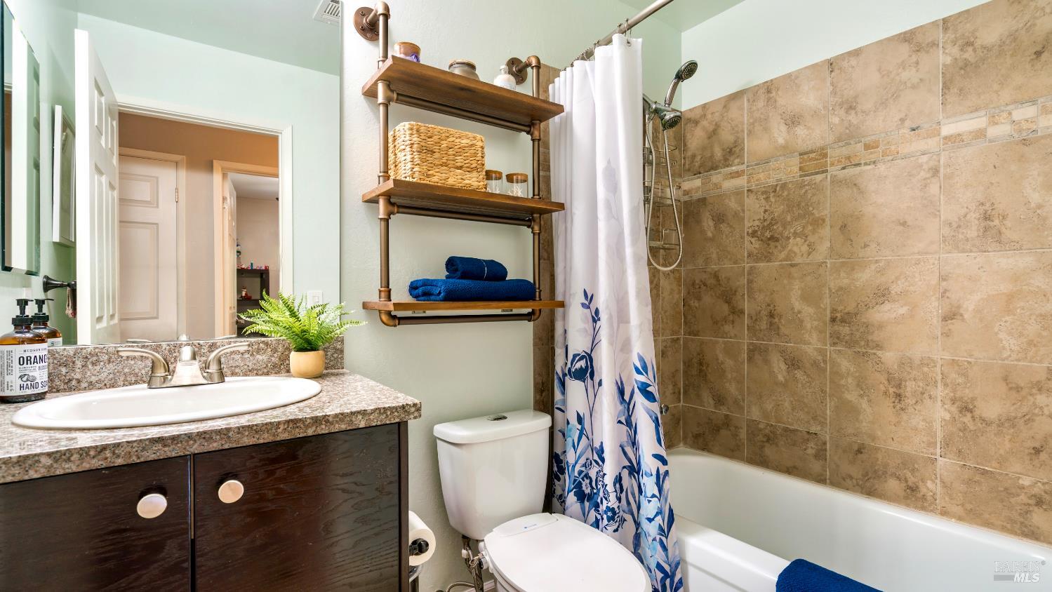 Detail Gallery Image 26 of 38 For 1523 Bruce Ct, Santa Rosa,  CA 95401 - 3 Beds | 2 Baths