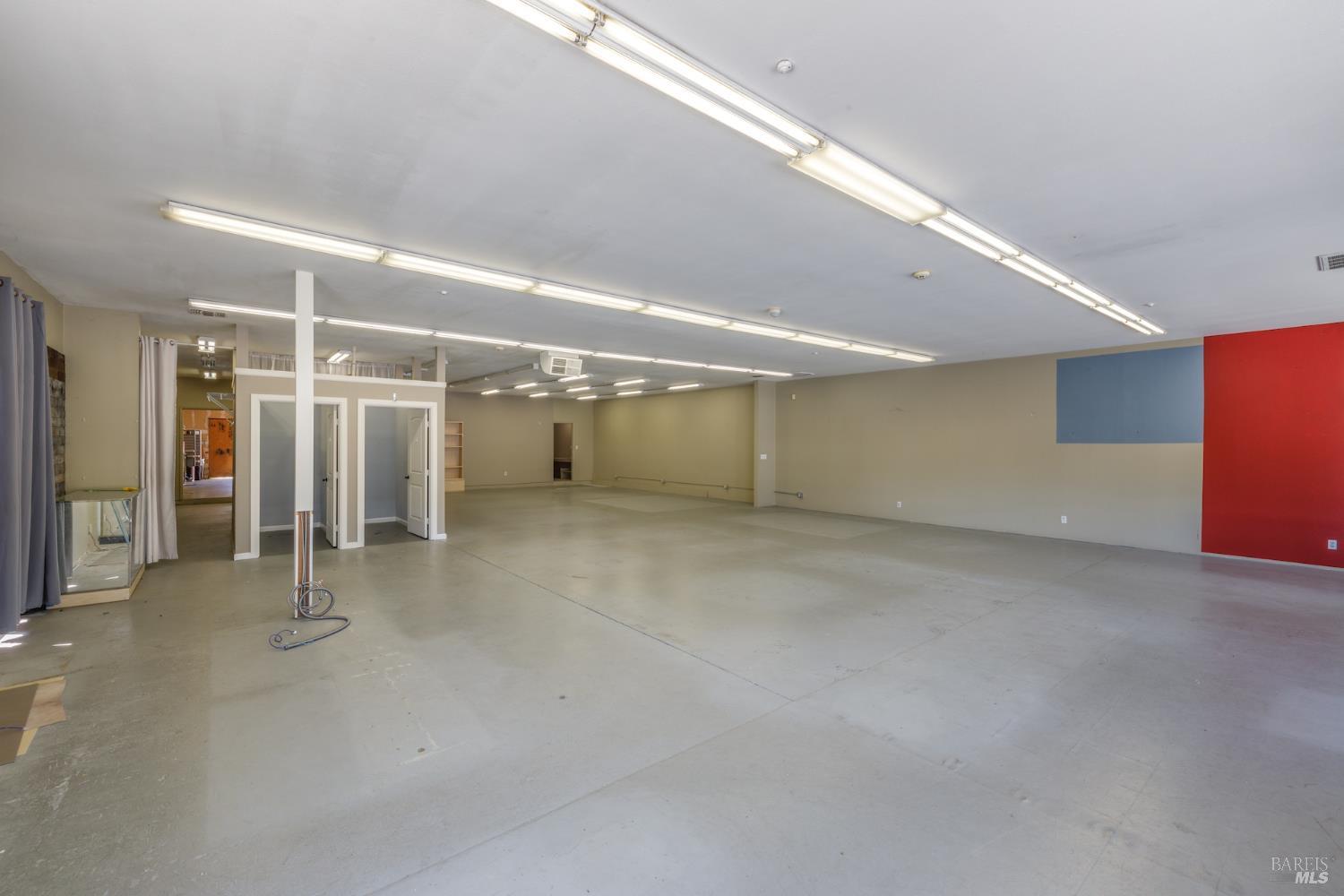 Detail Gallery Image 9 of 25 For 219 S Cloverdale Blvd, Cloverdale,  CA 95425 - – Beds | – Baths